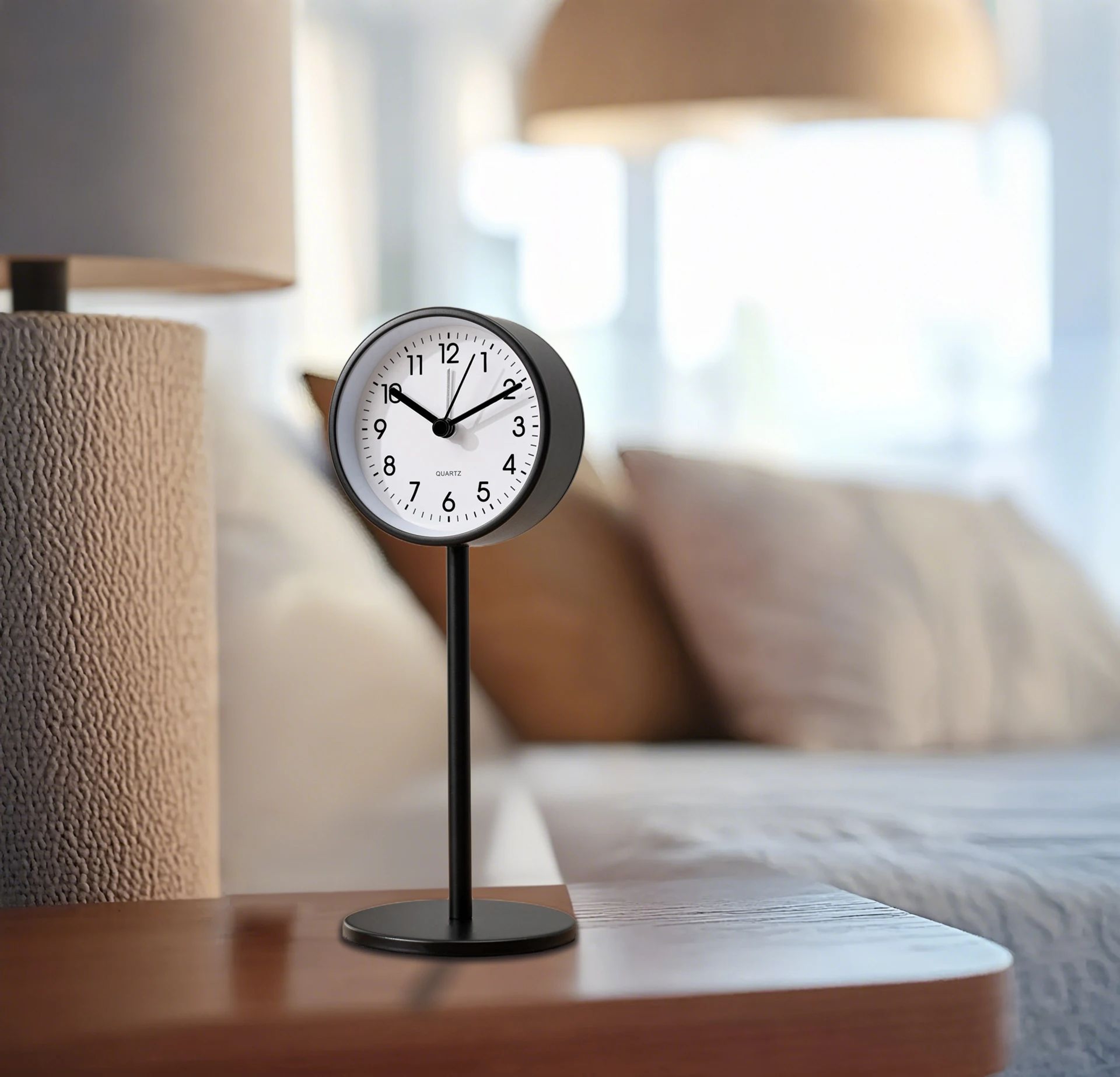 European Style Metal Desktop Alarm Clock  Silent Quartz Geometric Table Clock For Bedroom Office  H 5