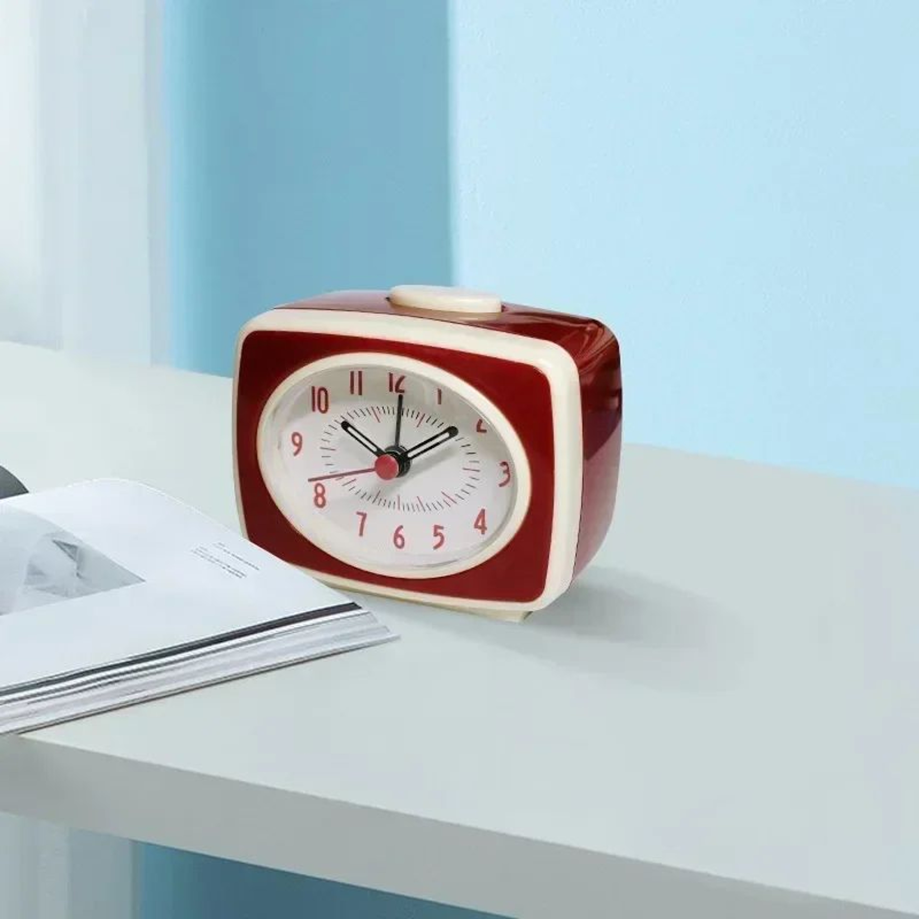 Nordic Vintage Alarm Clock  Battery Powered Glow In The Dark Desk Clock With Fluorescent Hands For  2
