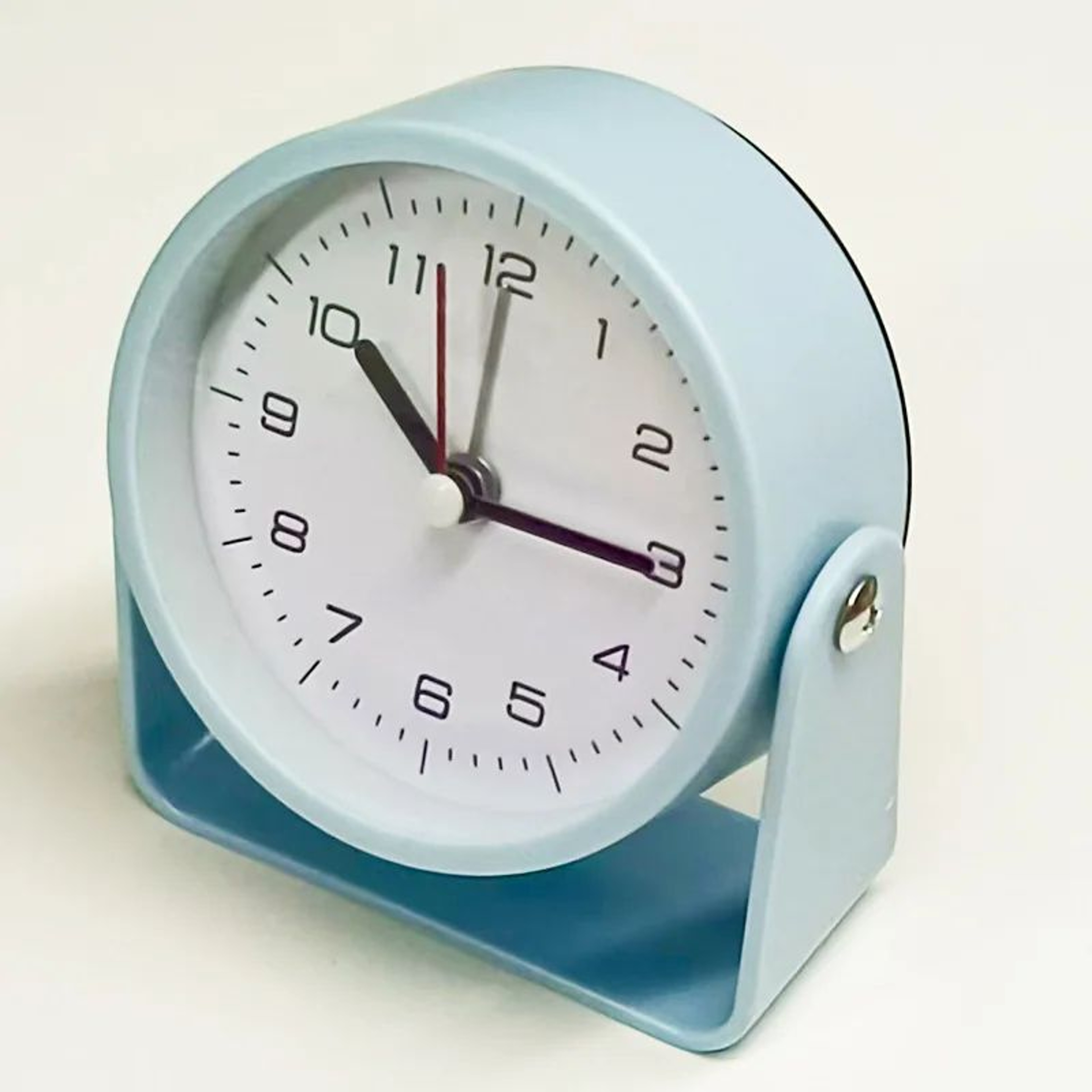 Silent Student Alarm Clock  Durable Mini Quartz Desk Clock For Kids Bedroom Office Decor 7