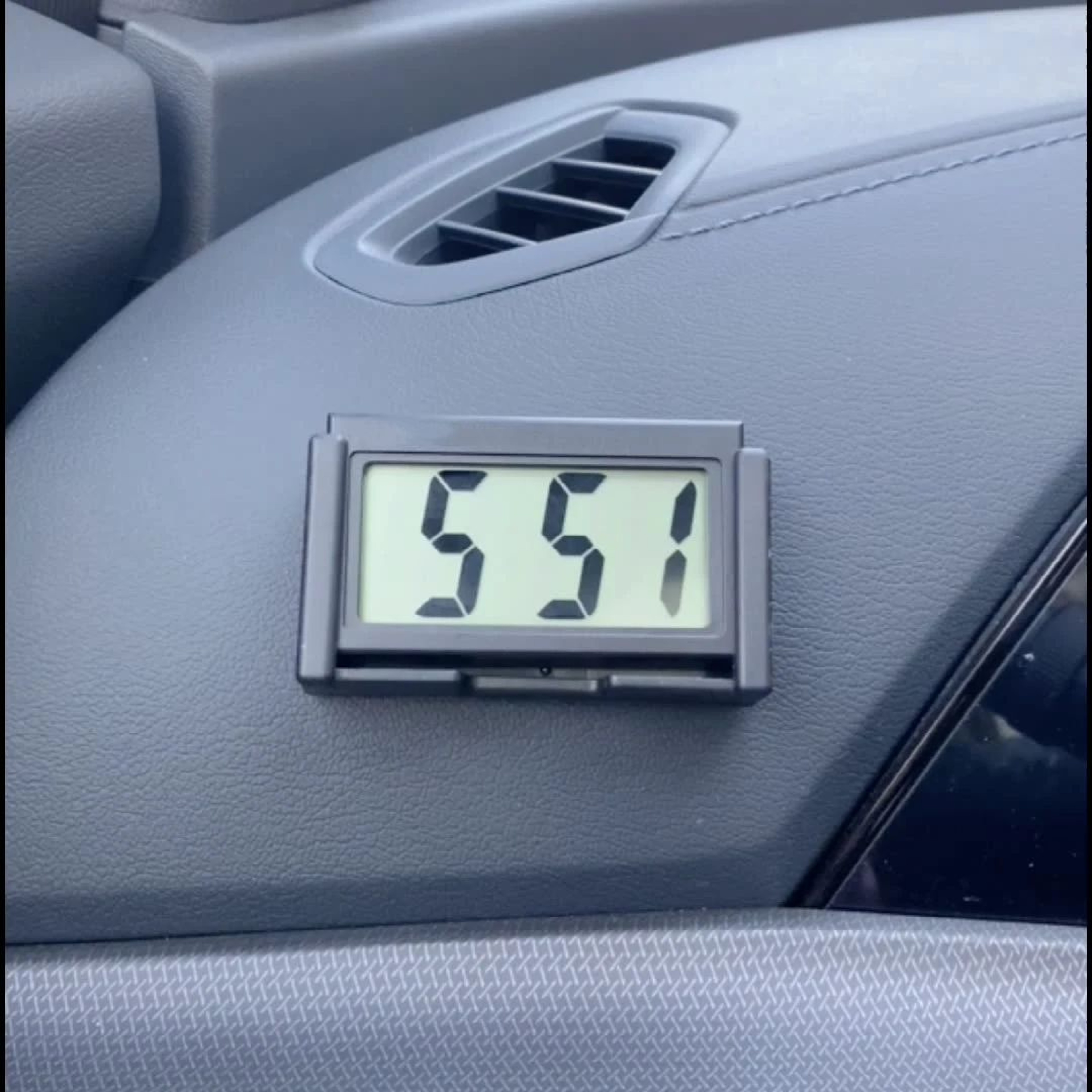 Portable Mini Desktop Clock  Quiet Compact Plastic Student Kids Car Dashboard Clock For Home Desk T 3