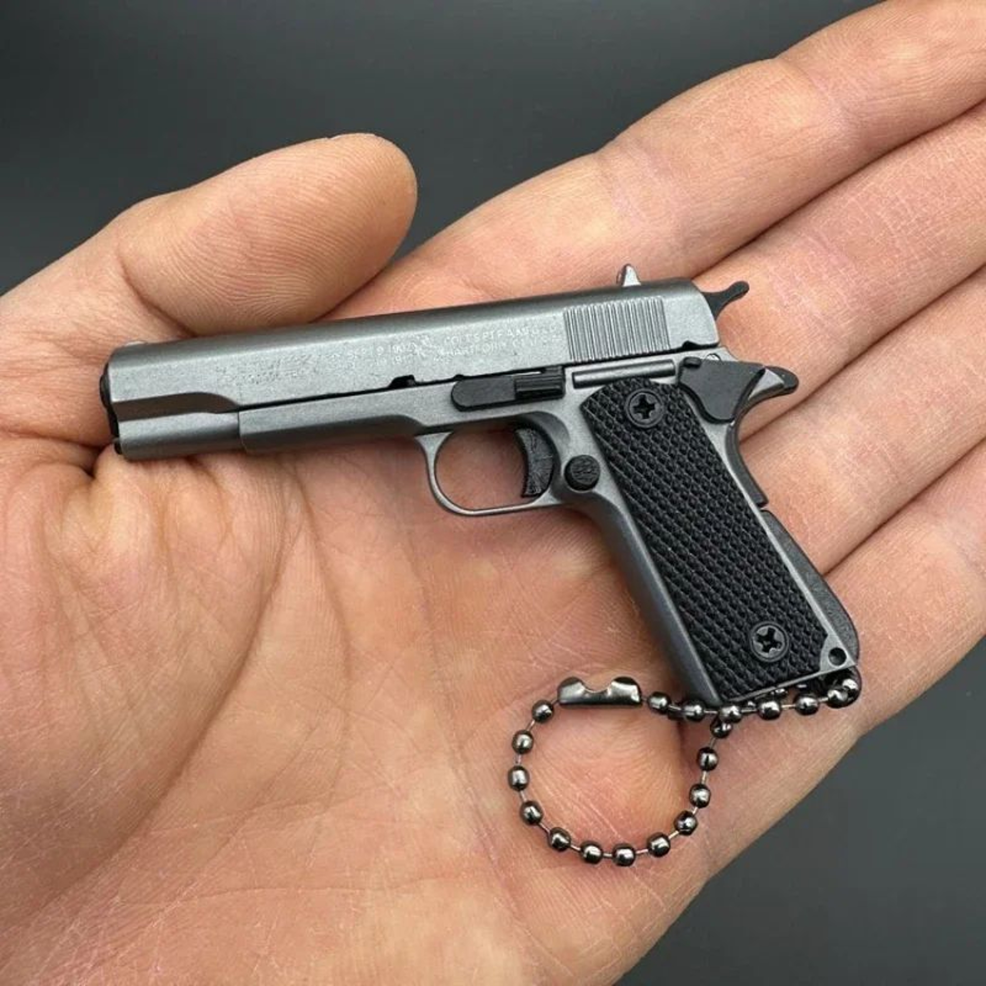 Scale Metal Gold M1911 Colt Toy Gun Model  Mini Alloy Keychain Replica Decorative Collection Prop G 1