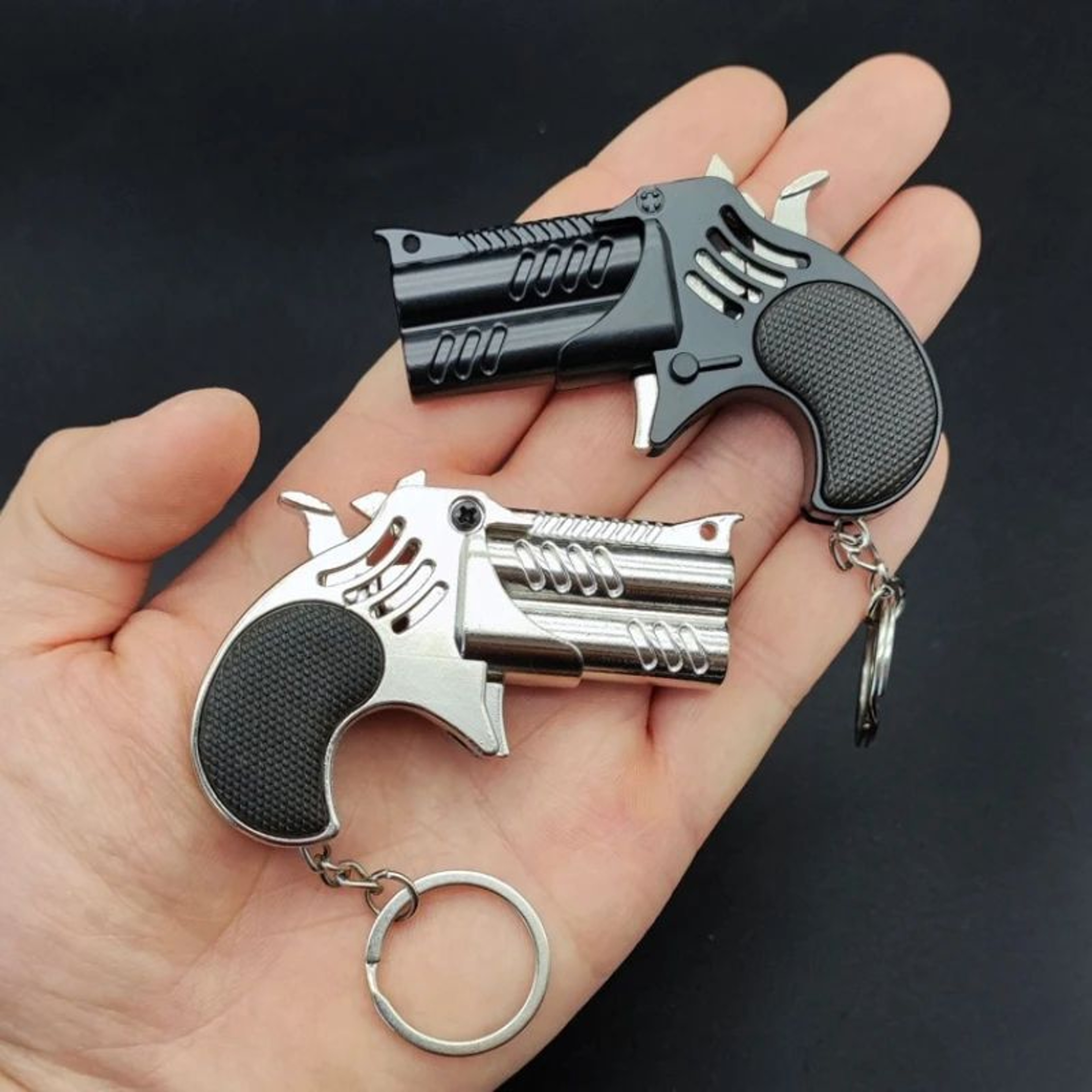 Mini Keychain Rubber Band Launcher  Metal Simulation Pistol Style Pocket Game Toy Gift For Adults   0