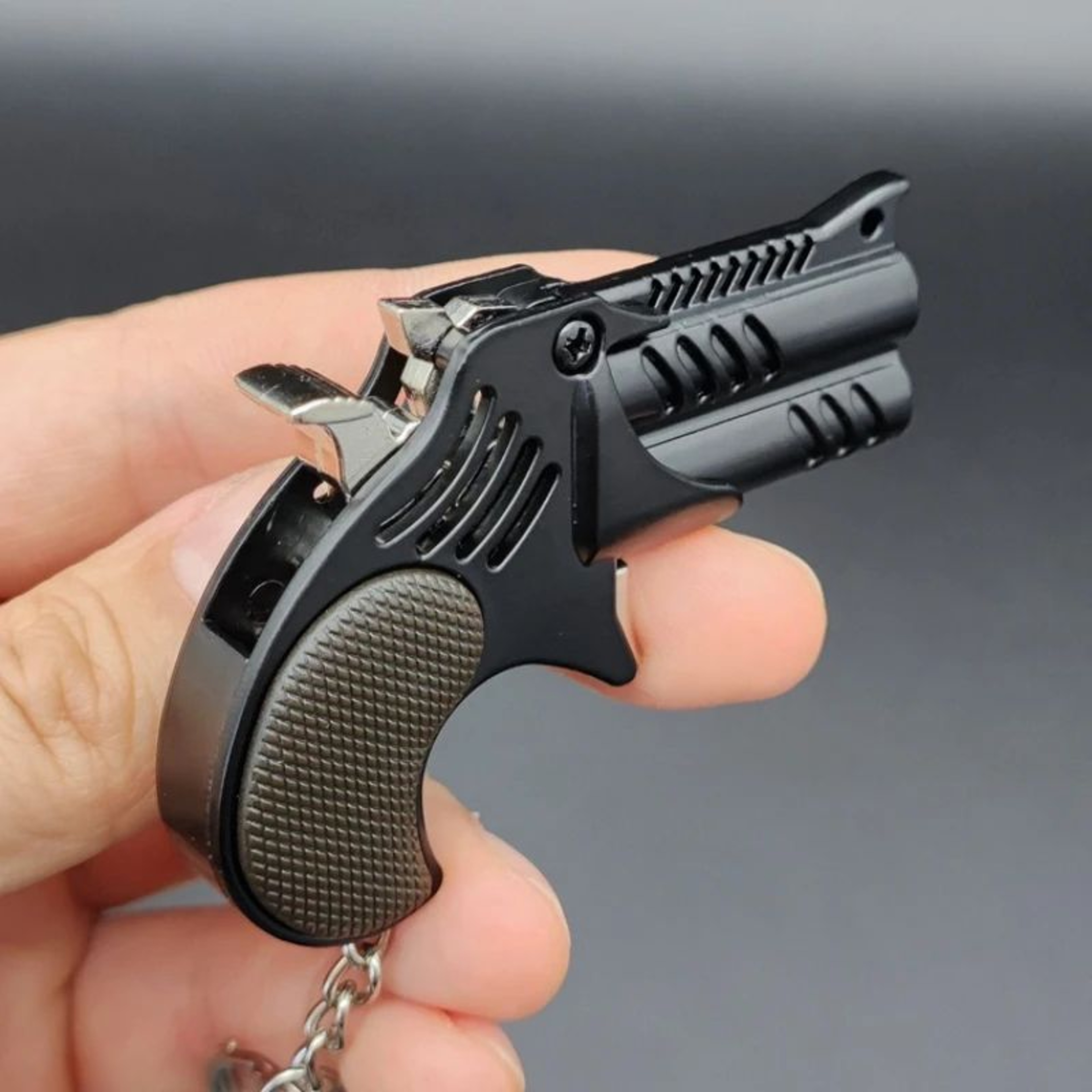 Mini Keychain Rubber Band Launcher  Metal Simulation Pistol Style Pocket Game Toy Gift For Adults   2
