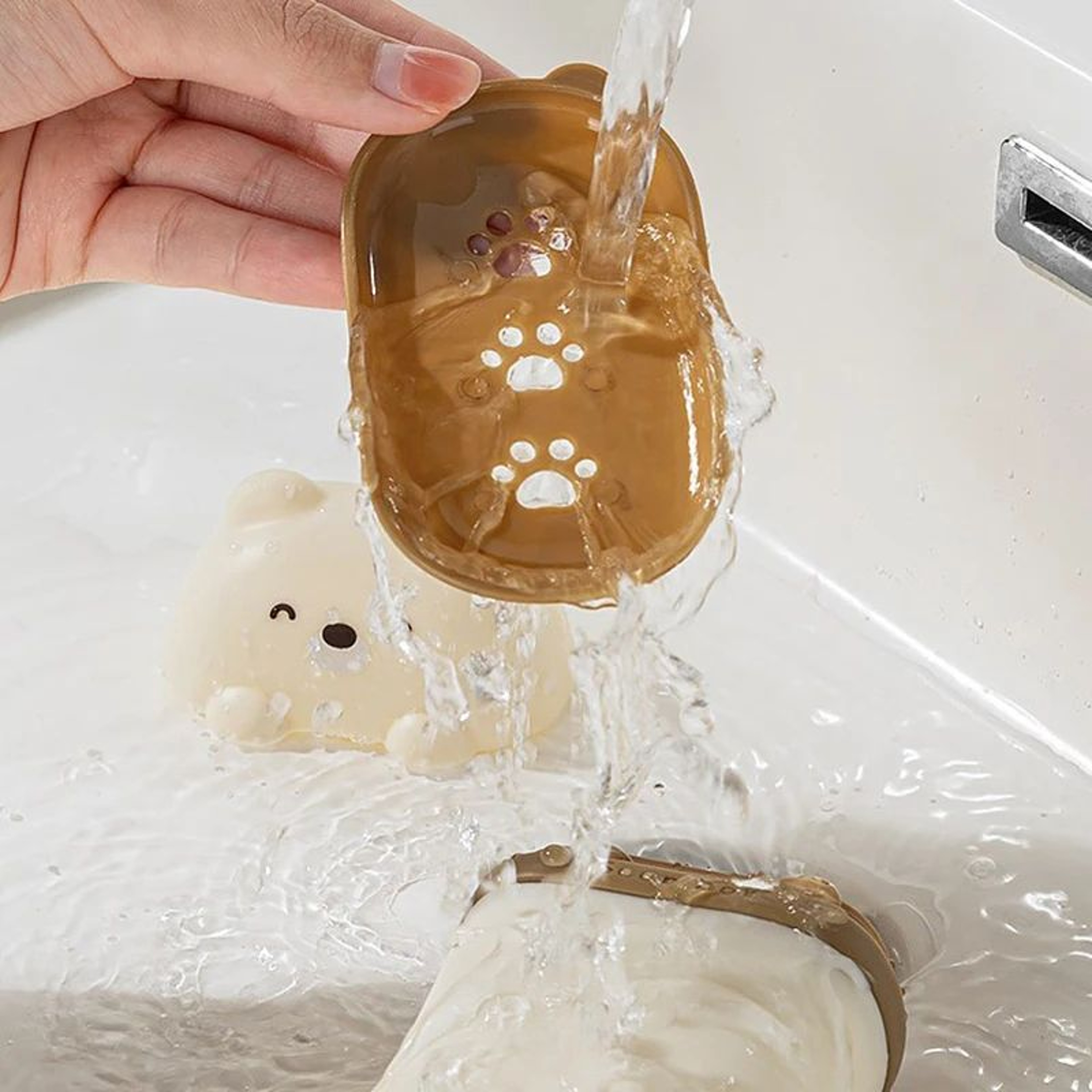 Bear Travel Soap Box  Portable PP Soap Dish With Leakproof Seal  Drain Tray For Organized Bathroom  4