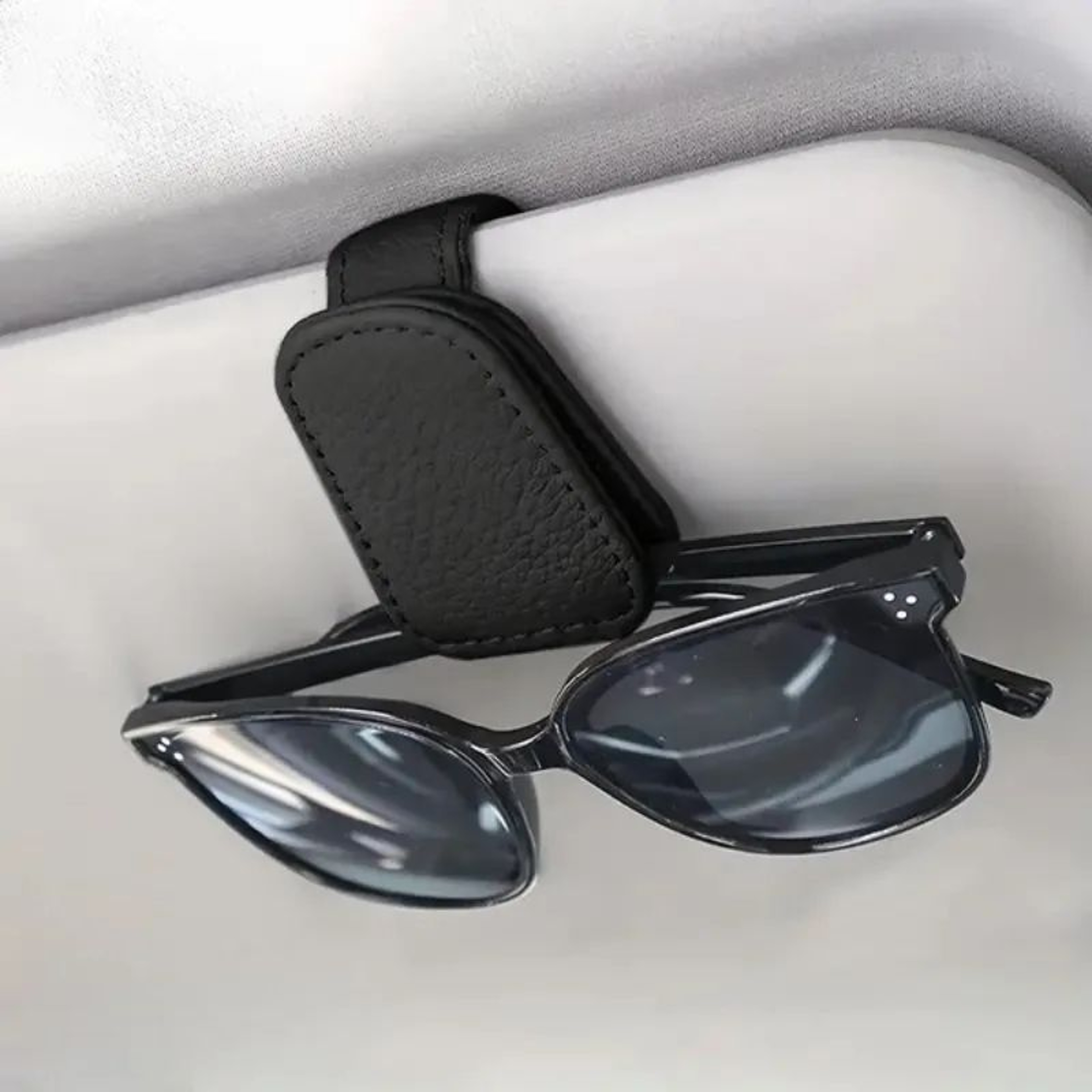 Car Sun Visor Glasses Holder Clip 0