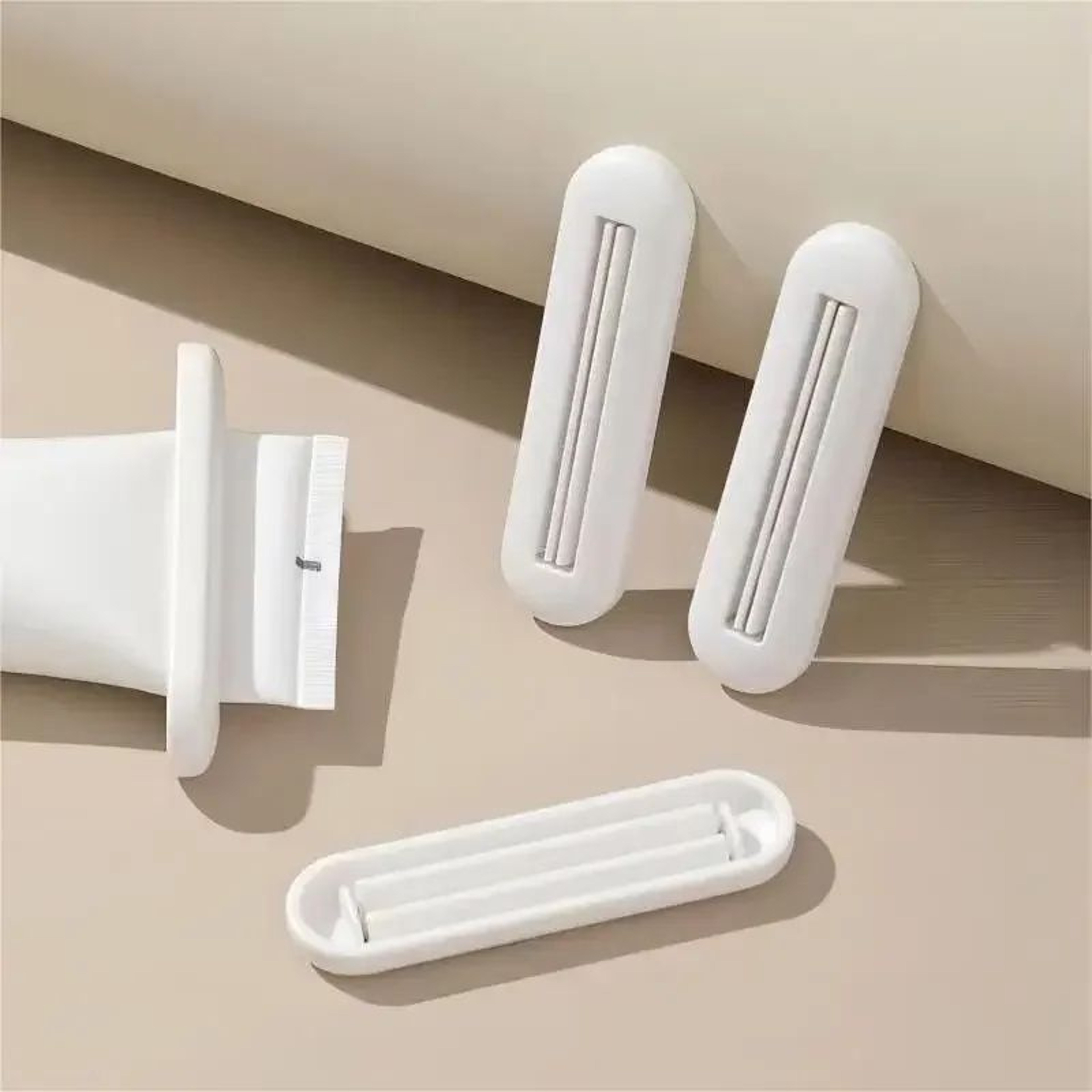 Reusable Toothpaste Tube Squeezer Clip 2