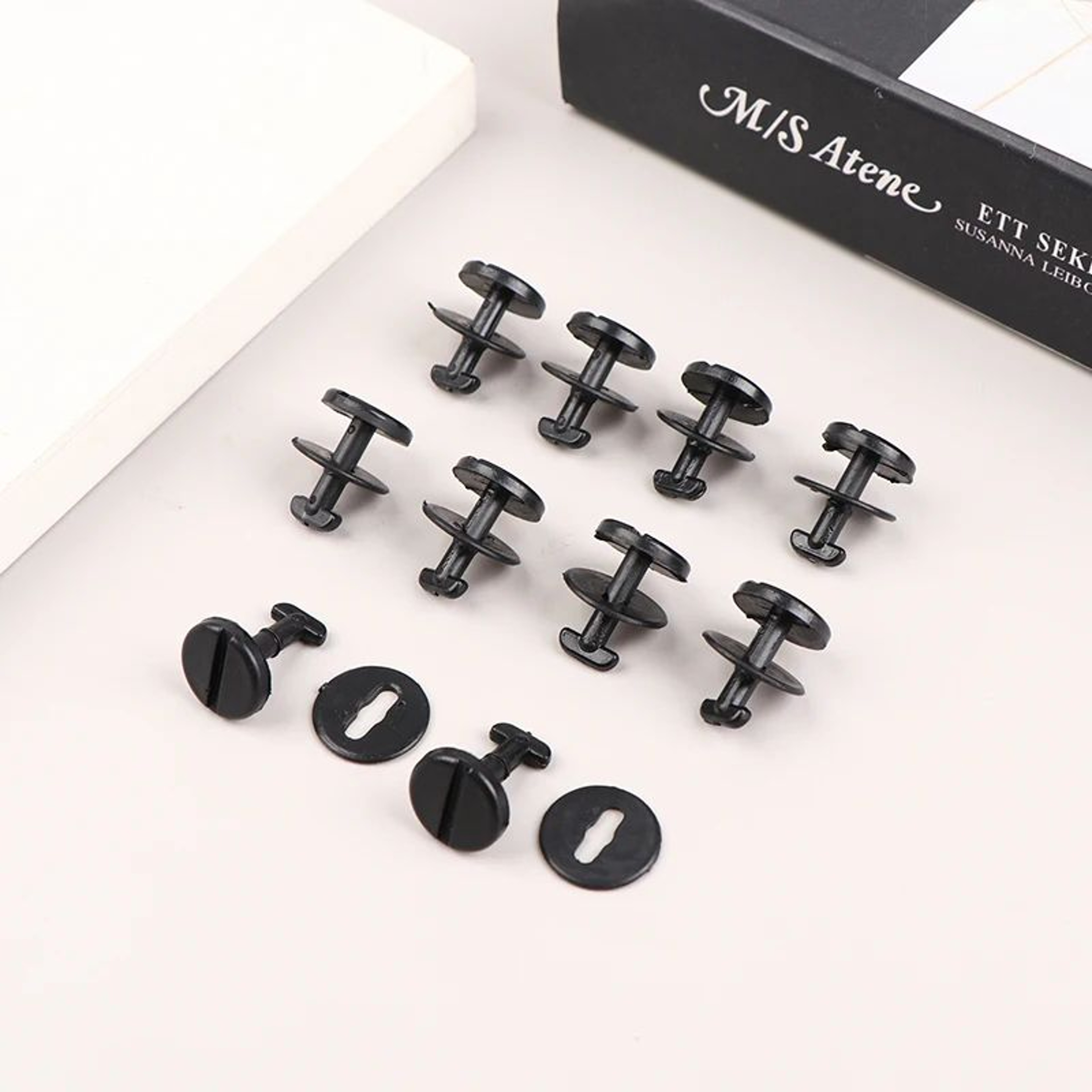 Floor Carpet Mat Twist Lock Clips For BMW E36 E46 E38 E39 1