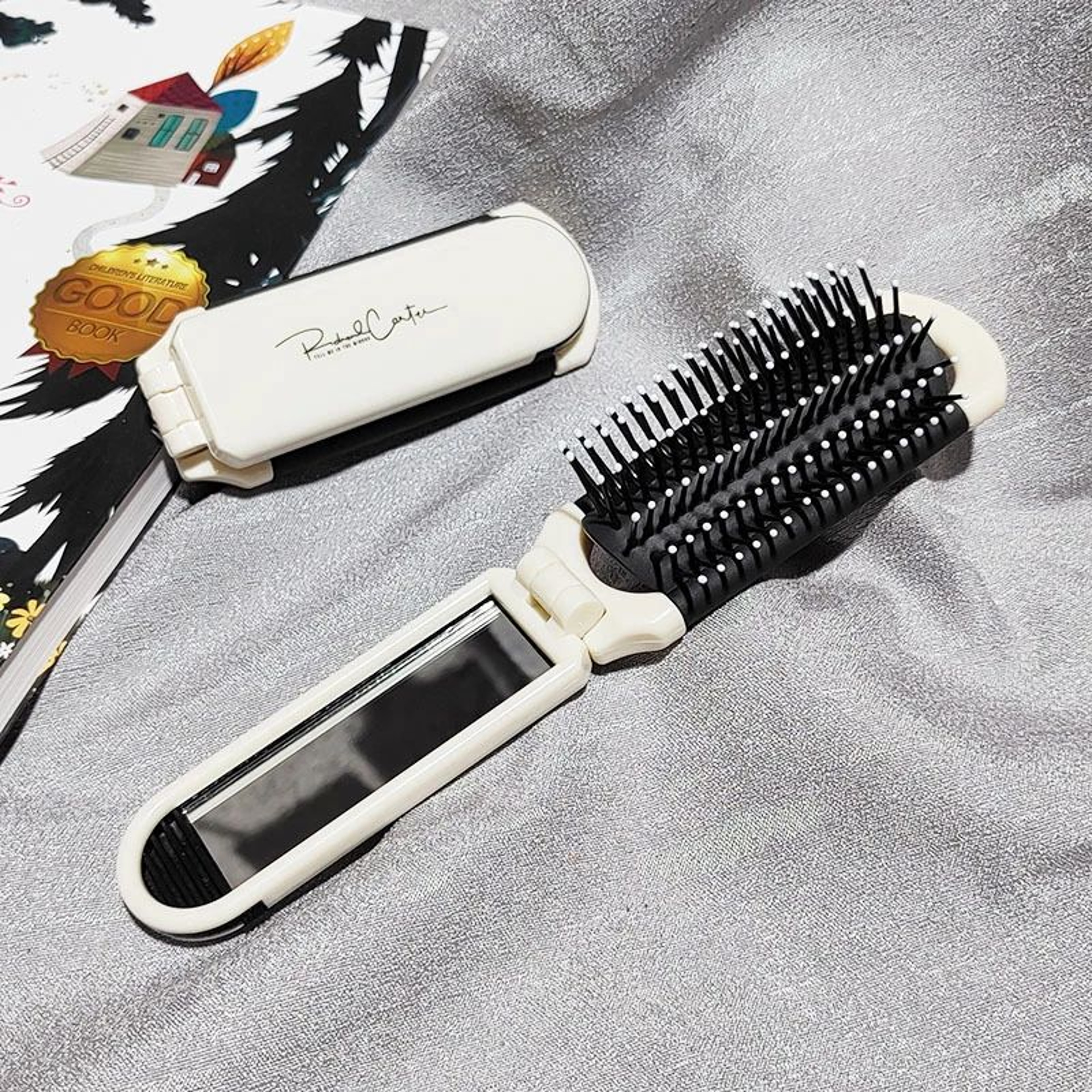 Portable Folding Hair Brush With Mirror 1