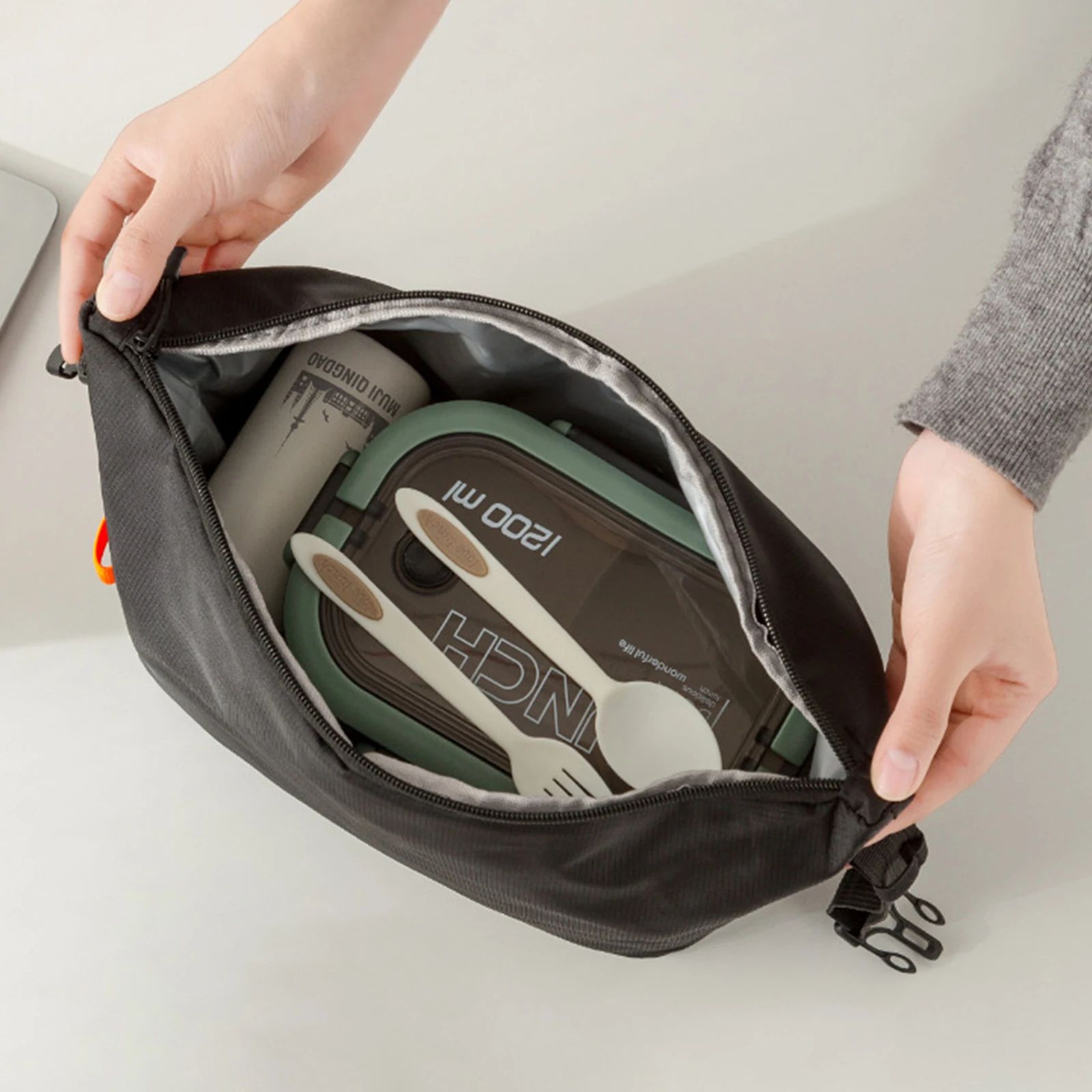 Large Capacity Insulated Lunch Bag 7