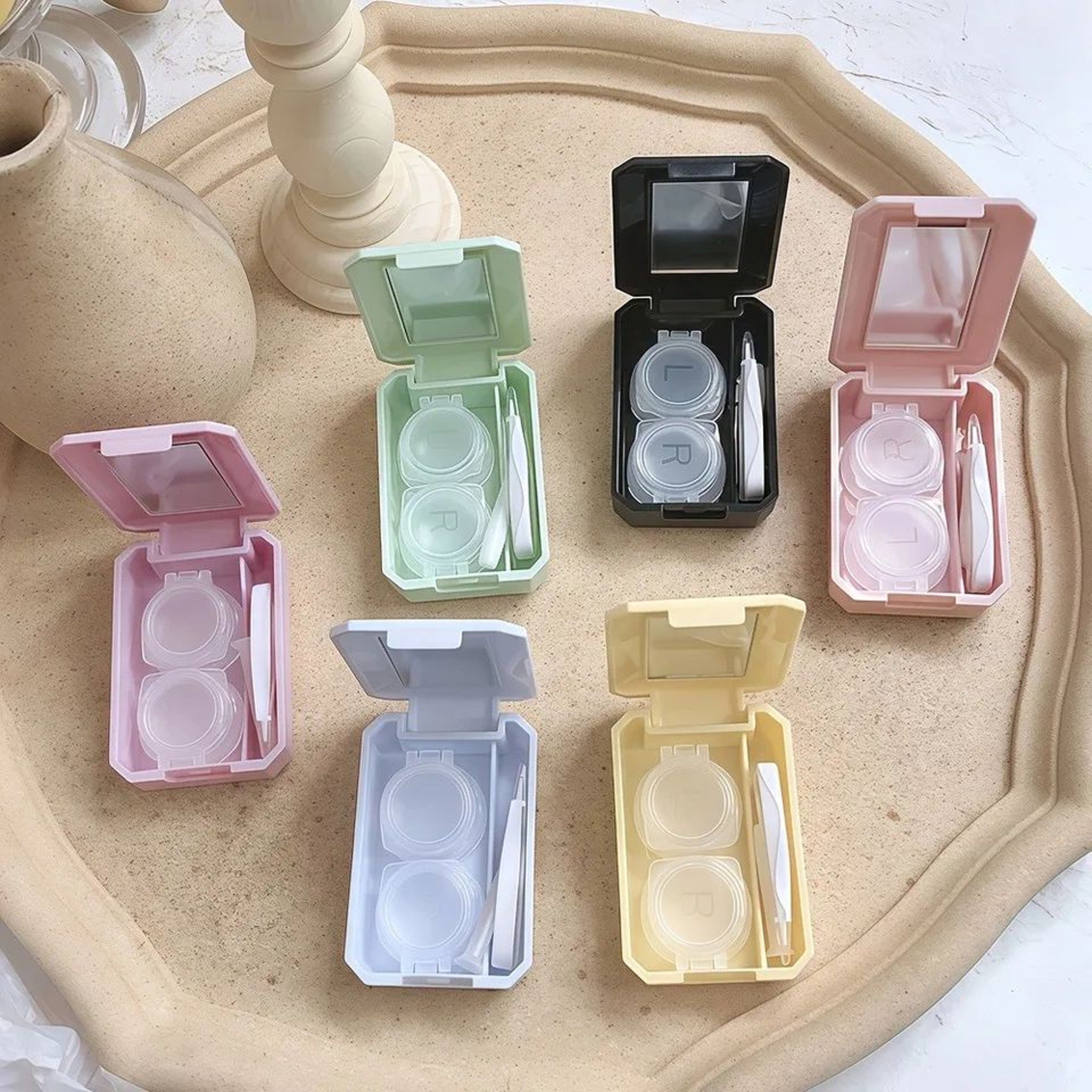 Minimalist Contact Lens Storage Case 0