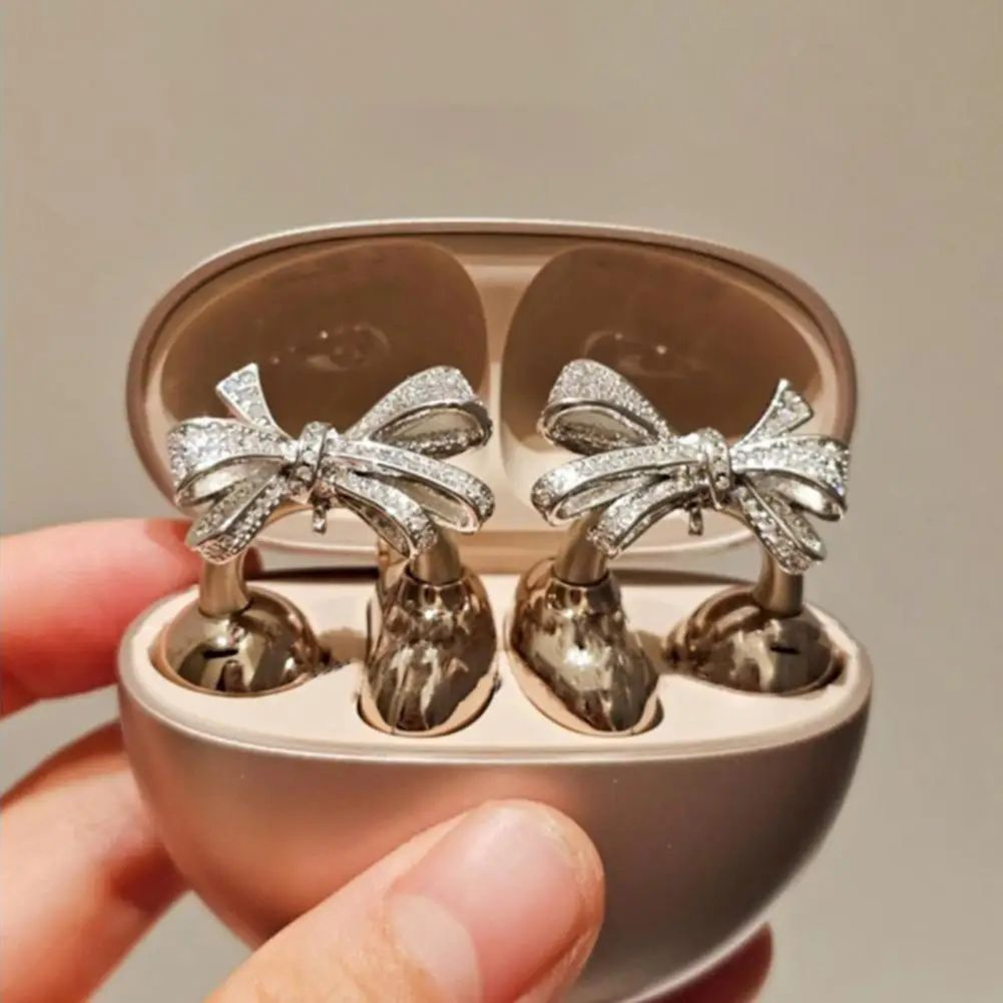 Rhinestone Earbud Clip Decoration 2