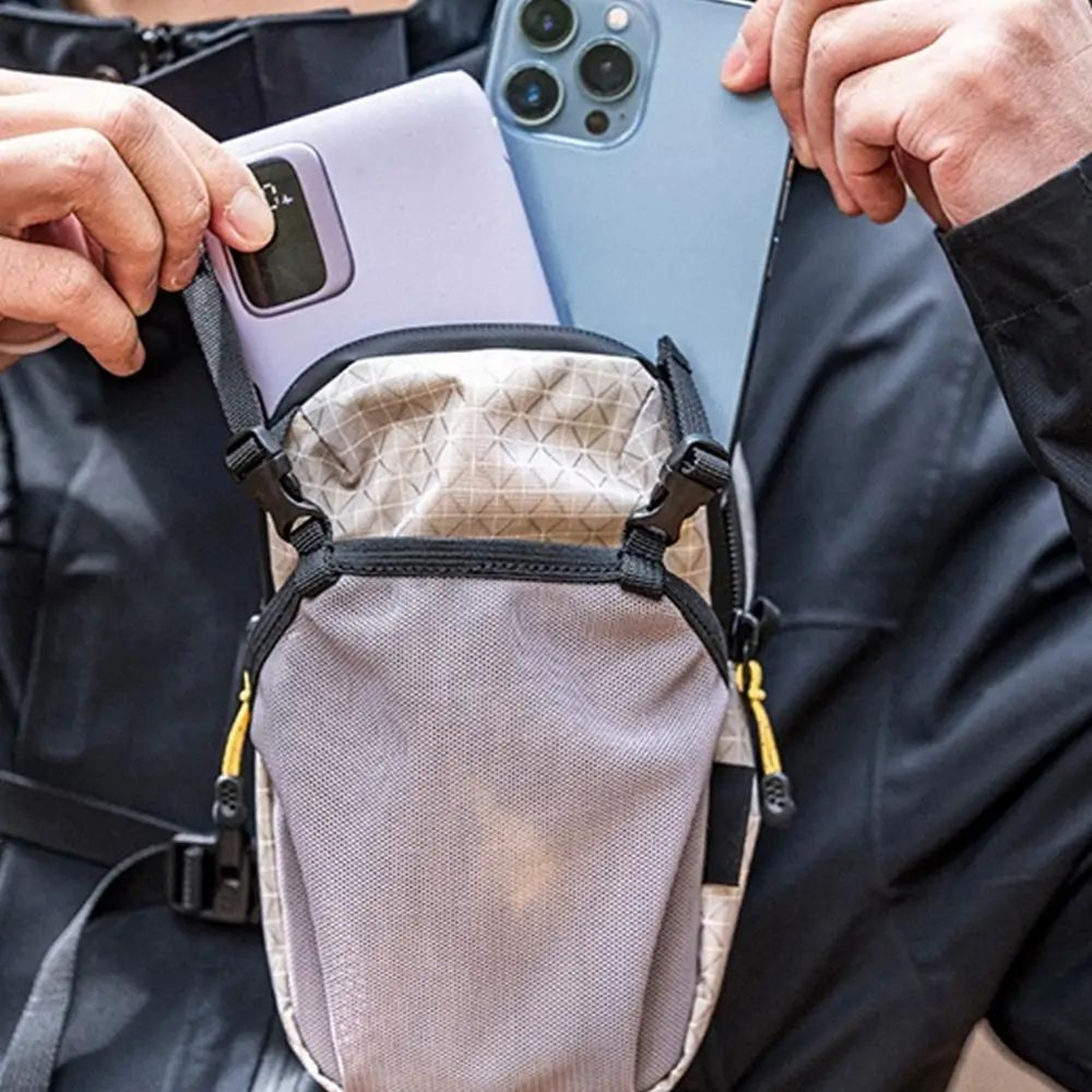 Ultra Light Outdoor Phone Shoulder Bag 10