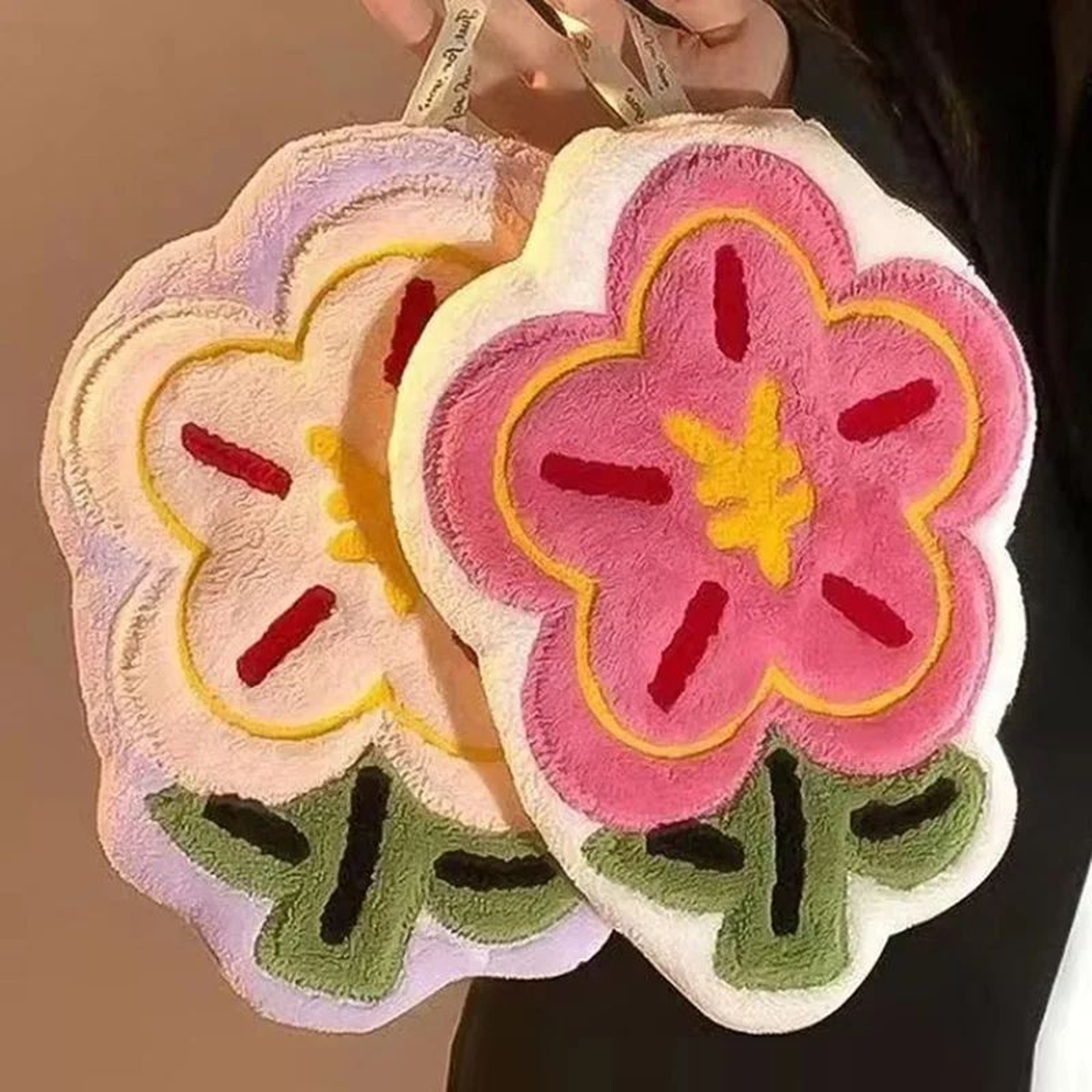 FlowerShaped Super Absorbent Hand Towel Cleaning Cloth 0