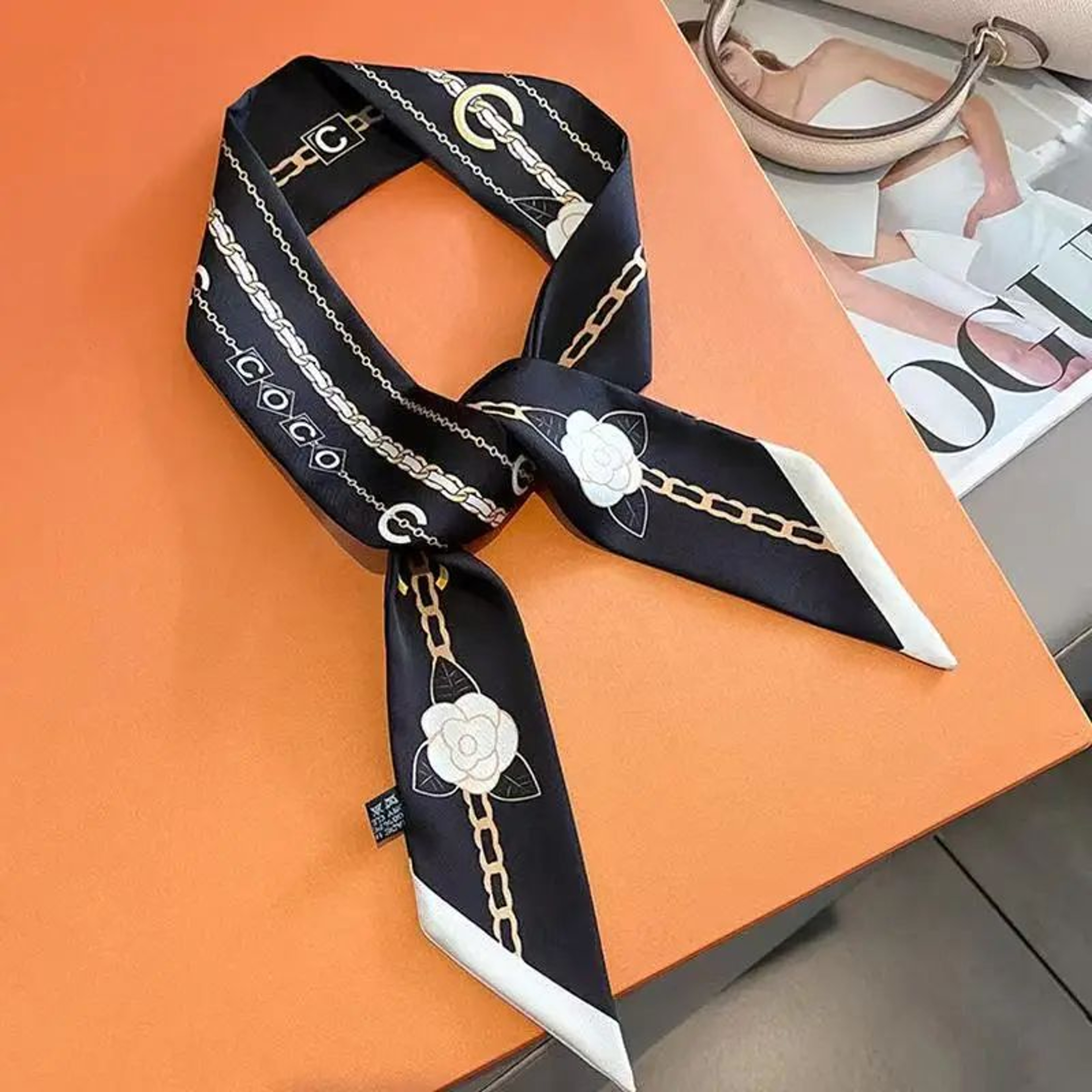 Elegant 5x90cm Black And White Silk Scarf Ribbon 0
