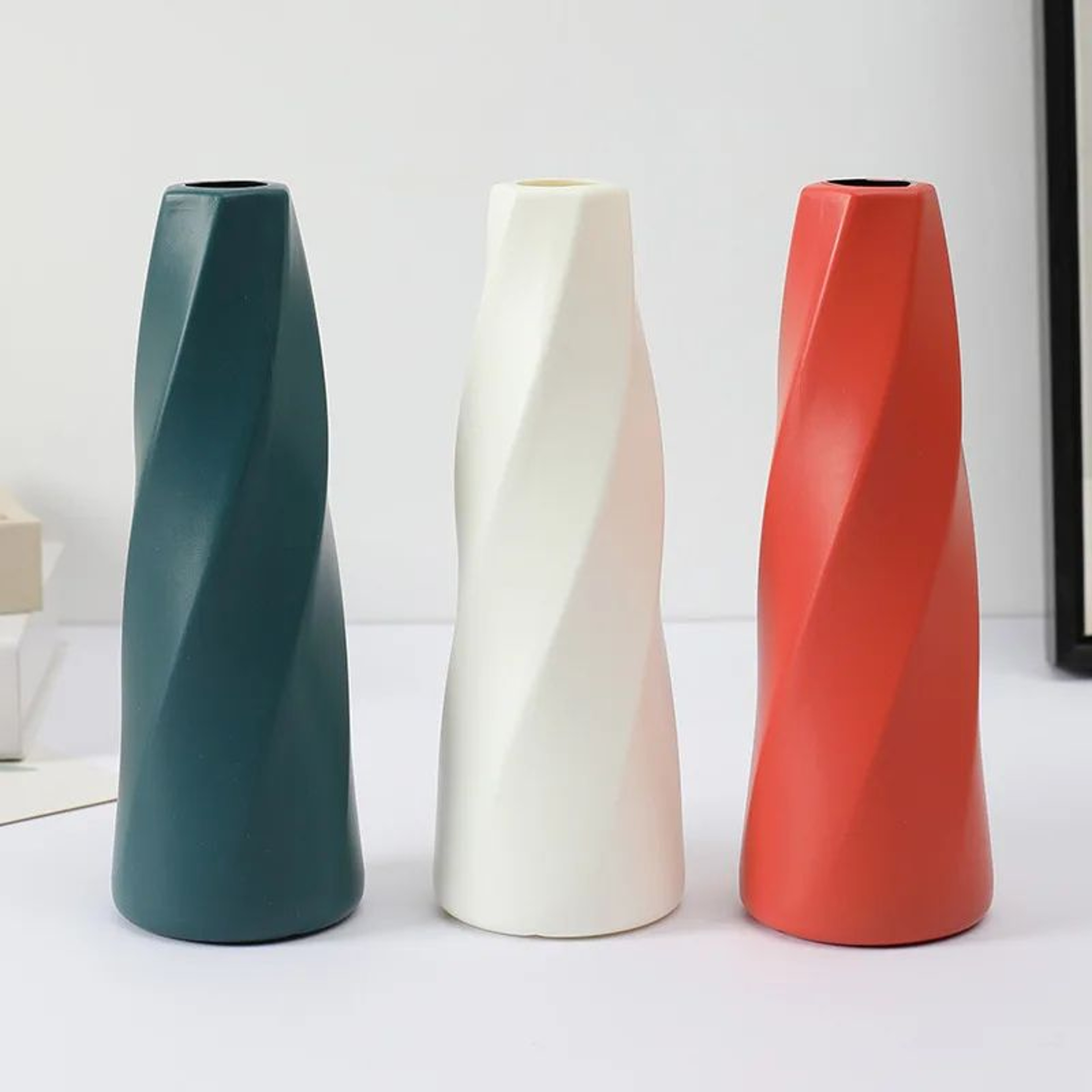 Luxury Simple Decorative Vase For Home Flower Arrangement 4