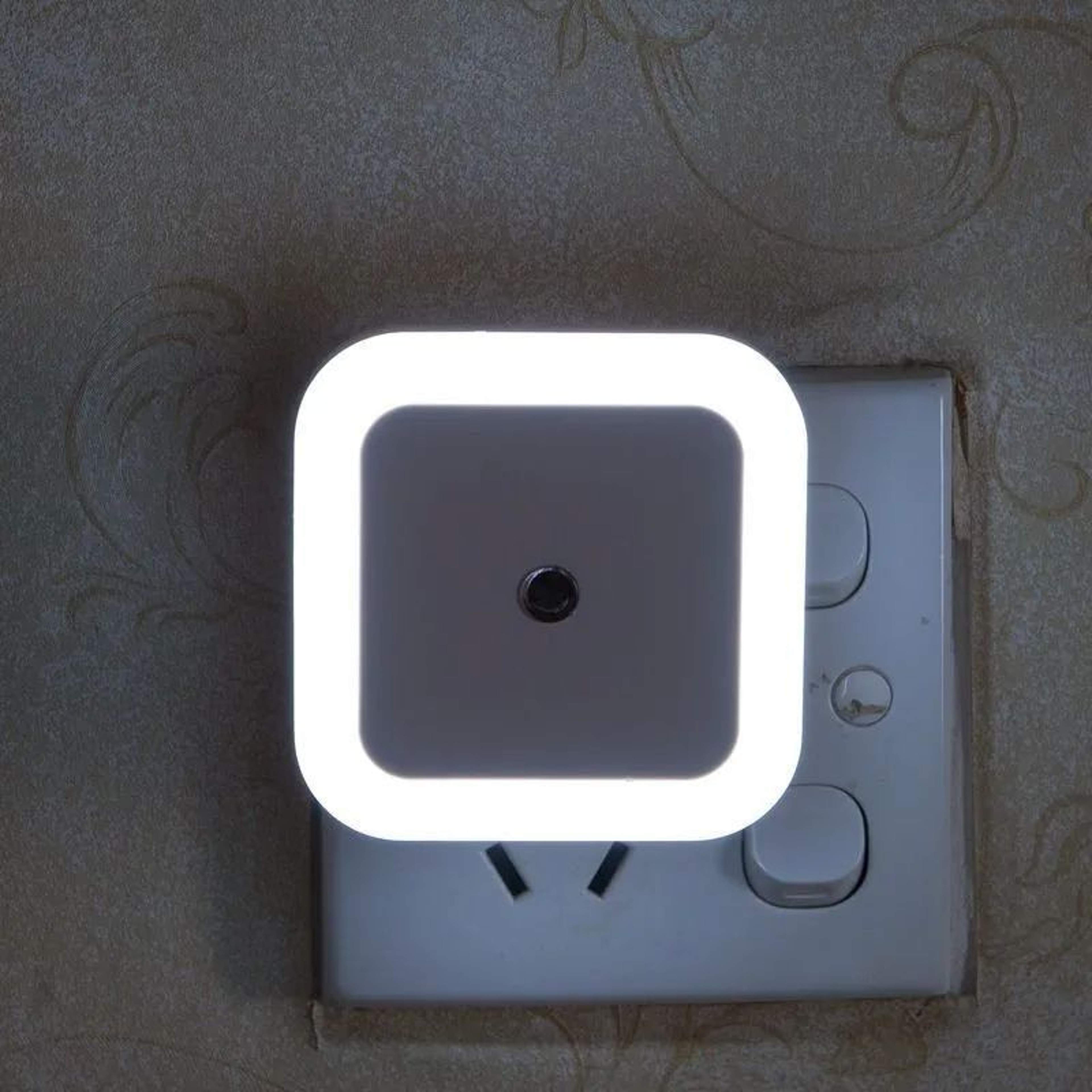 Wireless Sensor PlugIn LED Night Light 11