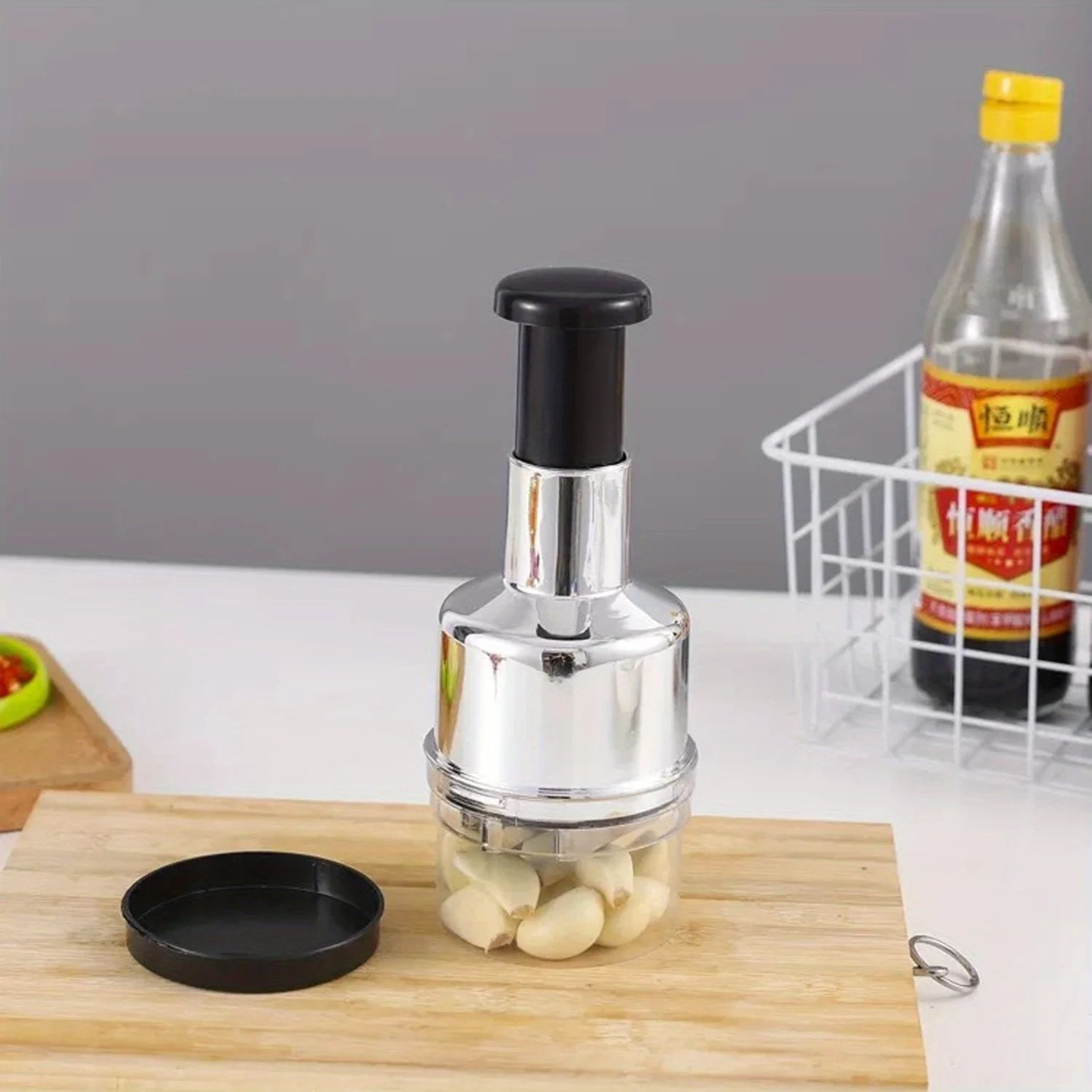Manual Garlic Press And Crusher Kitchen Tool 13