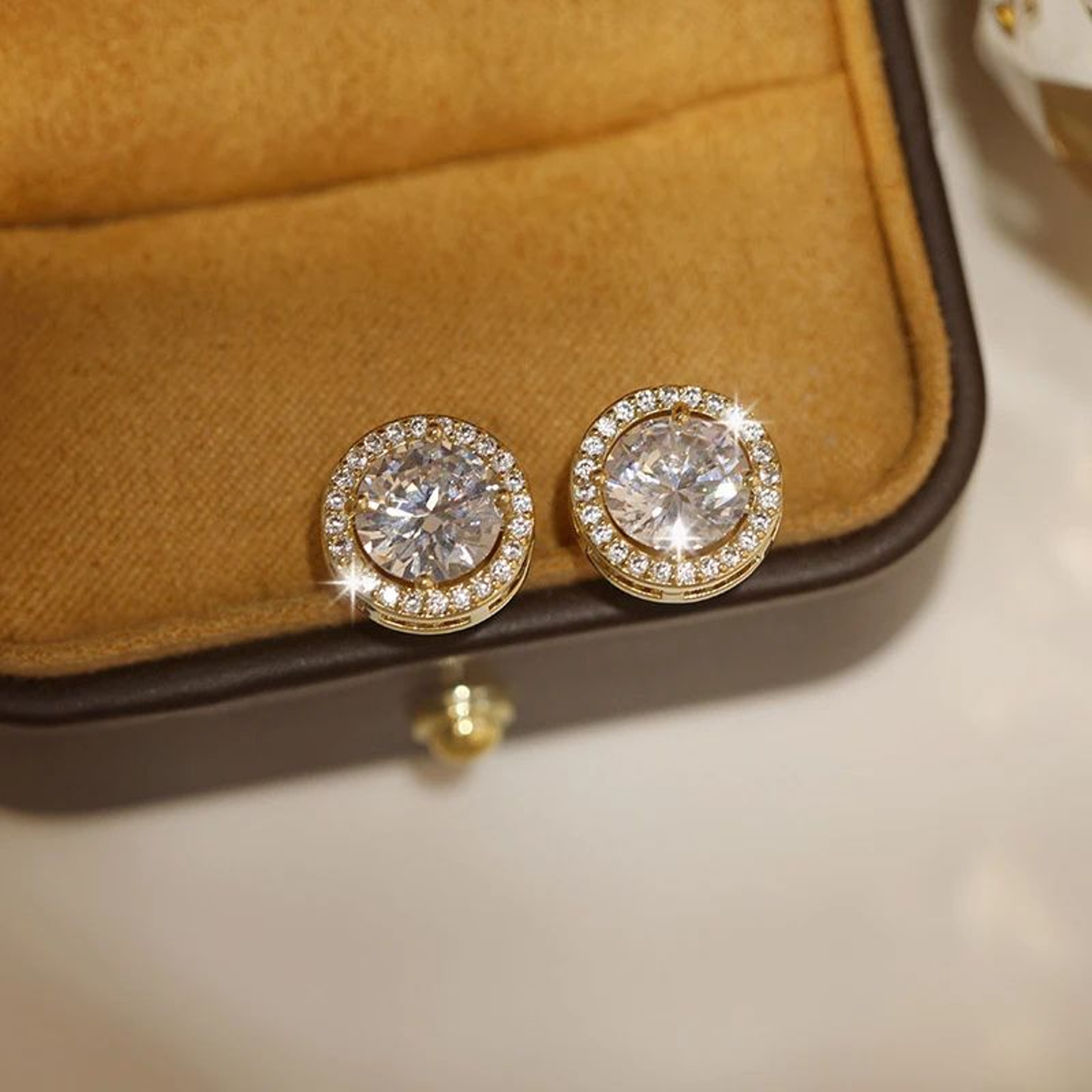 White Zircon Crystal Stud Earrings Gold Color Vintage Style 2