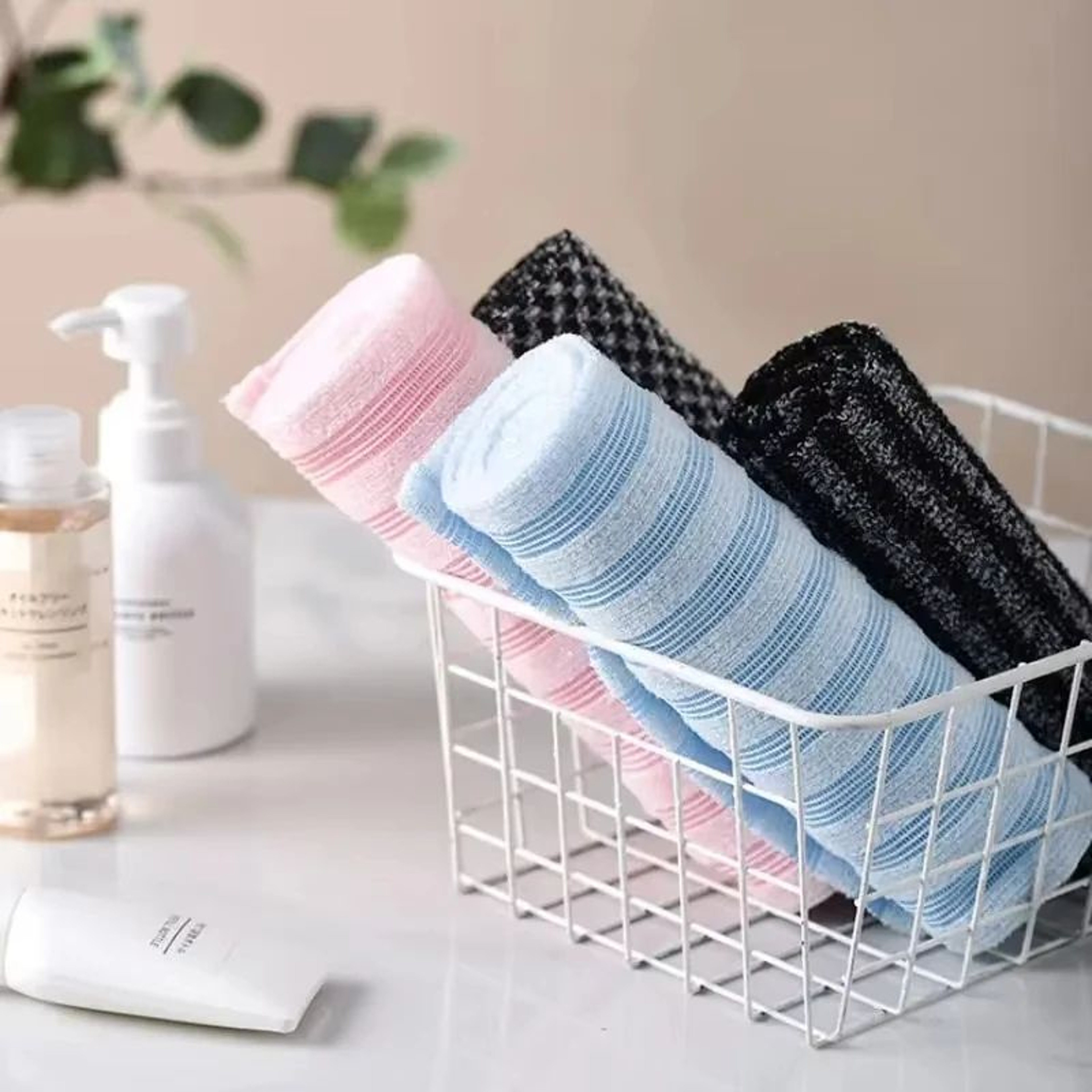 Extra Long Exfoliating Shower Towel Back Scrubber 1