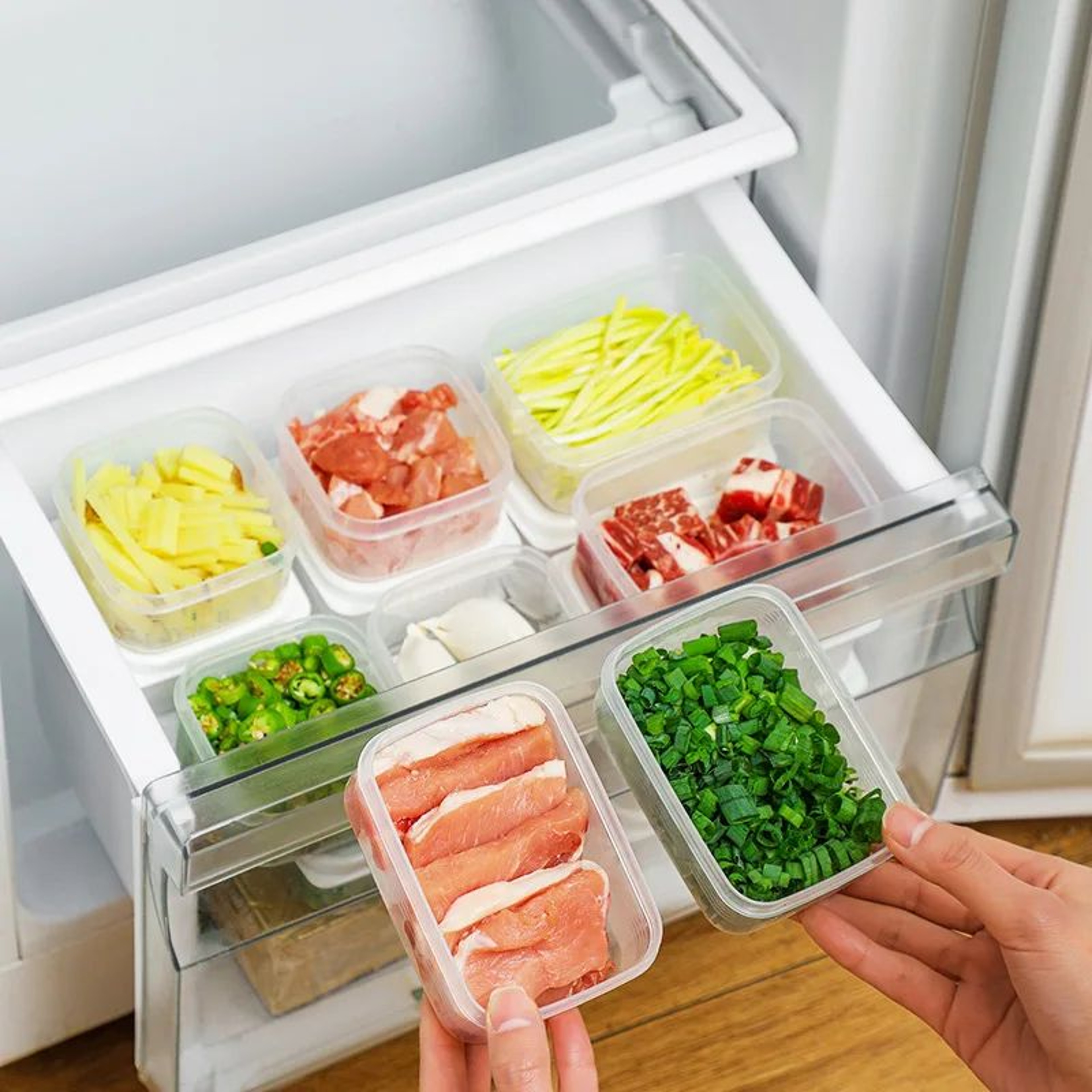 Mini Portable Food Storage Box Sealed Fridge Container 6