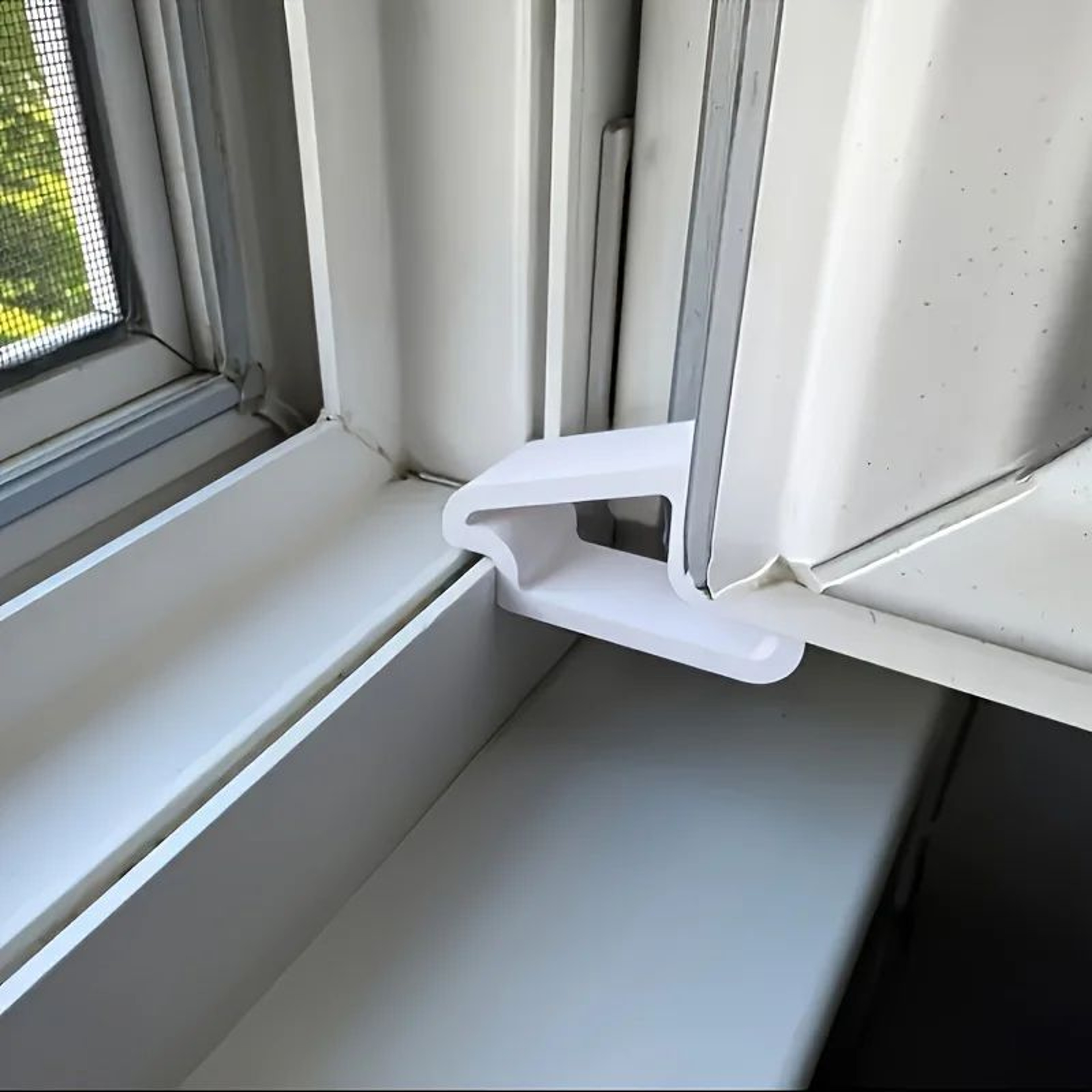 Durable Window Stopper Secure Sliding Lock For Home And Office 0