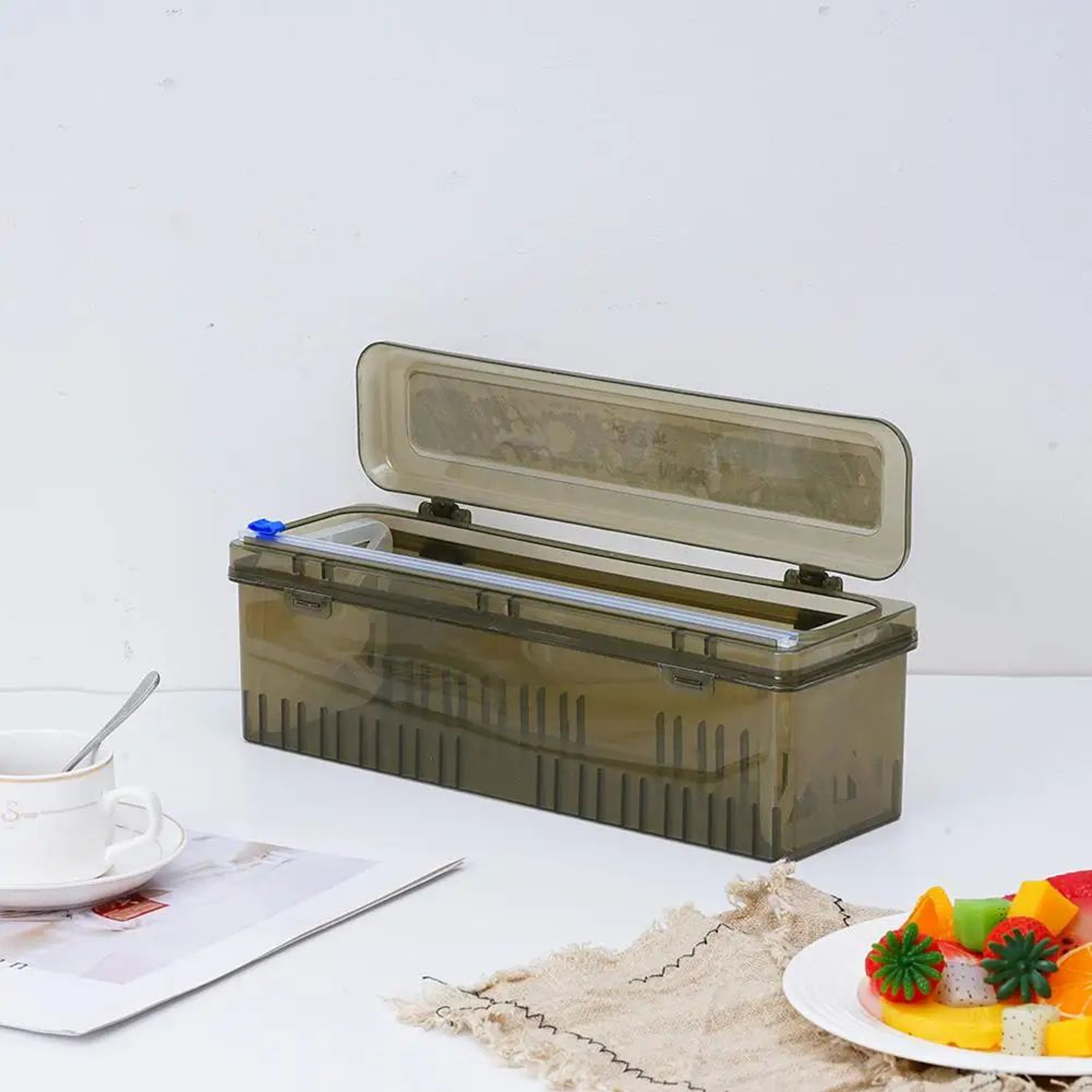 Plastic Wrap Dispenser With Built In Cutter 3