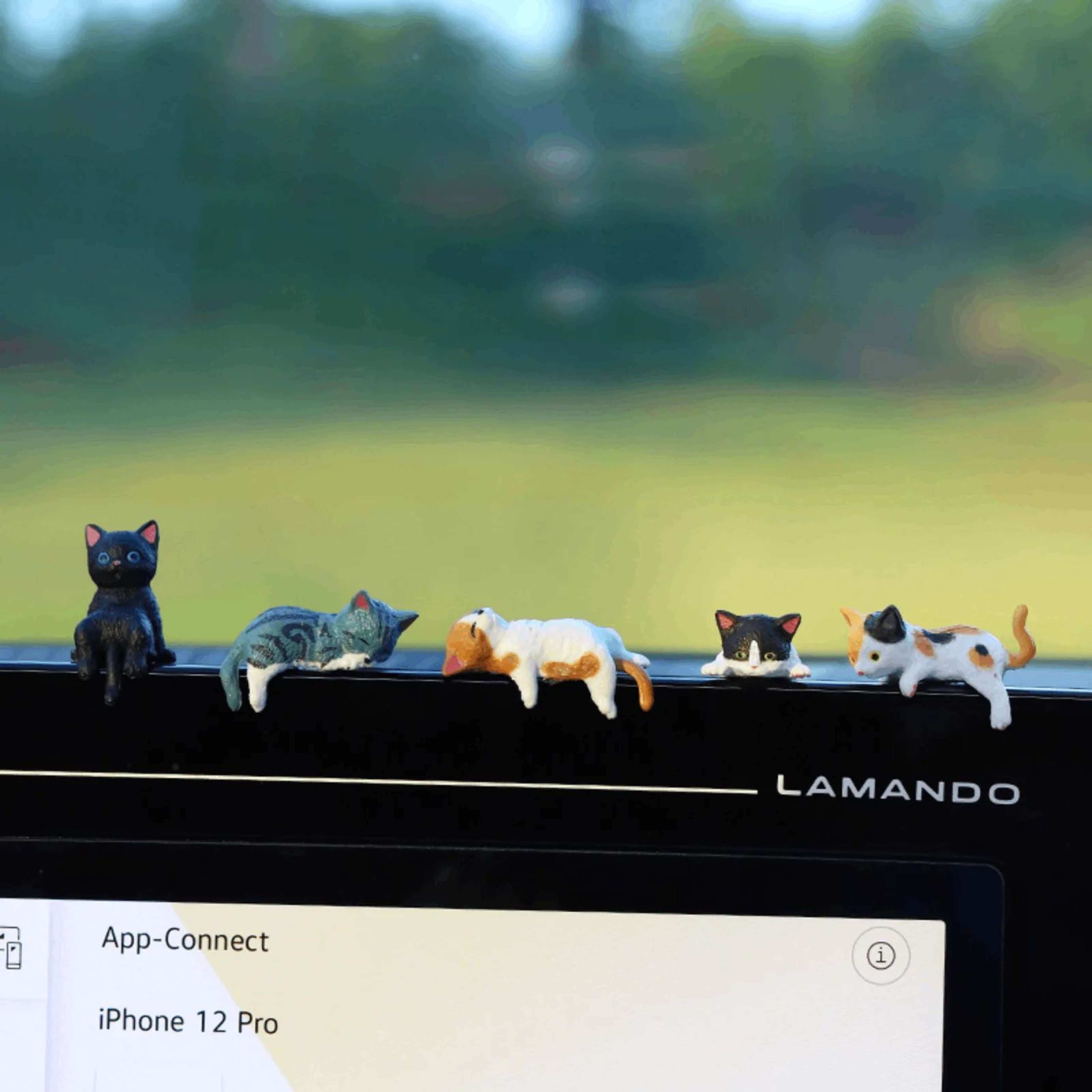 Mini Cat Figurine Desk Decor 0