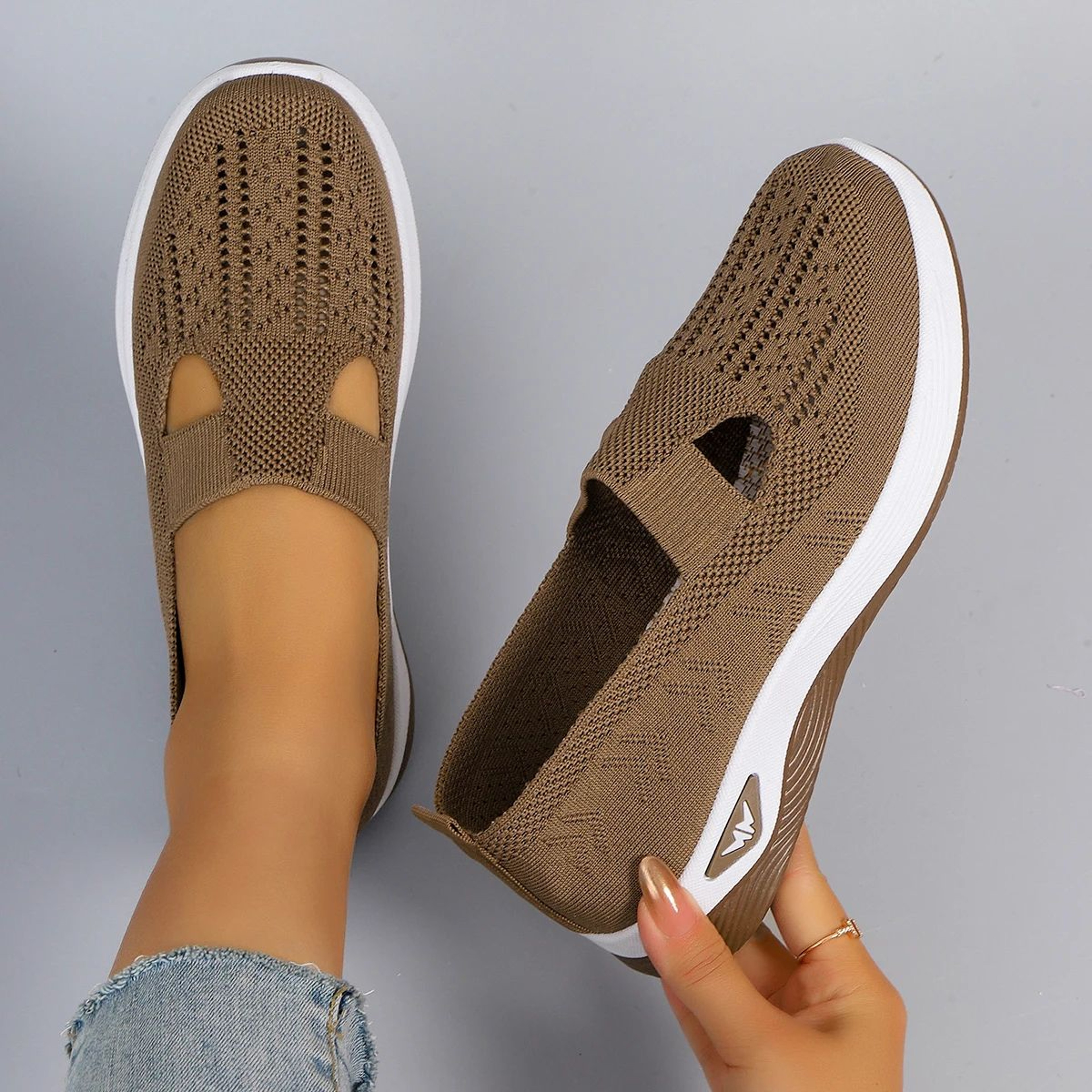 Women Breathable Lightweight Casual Sports Shoes 1