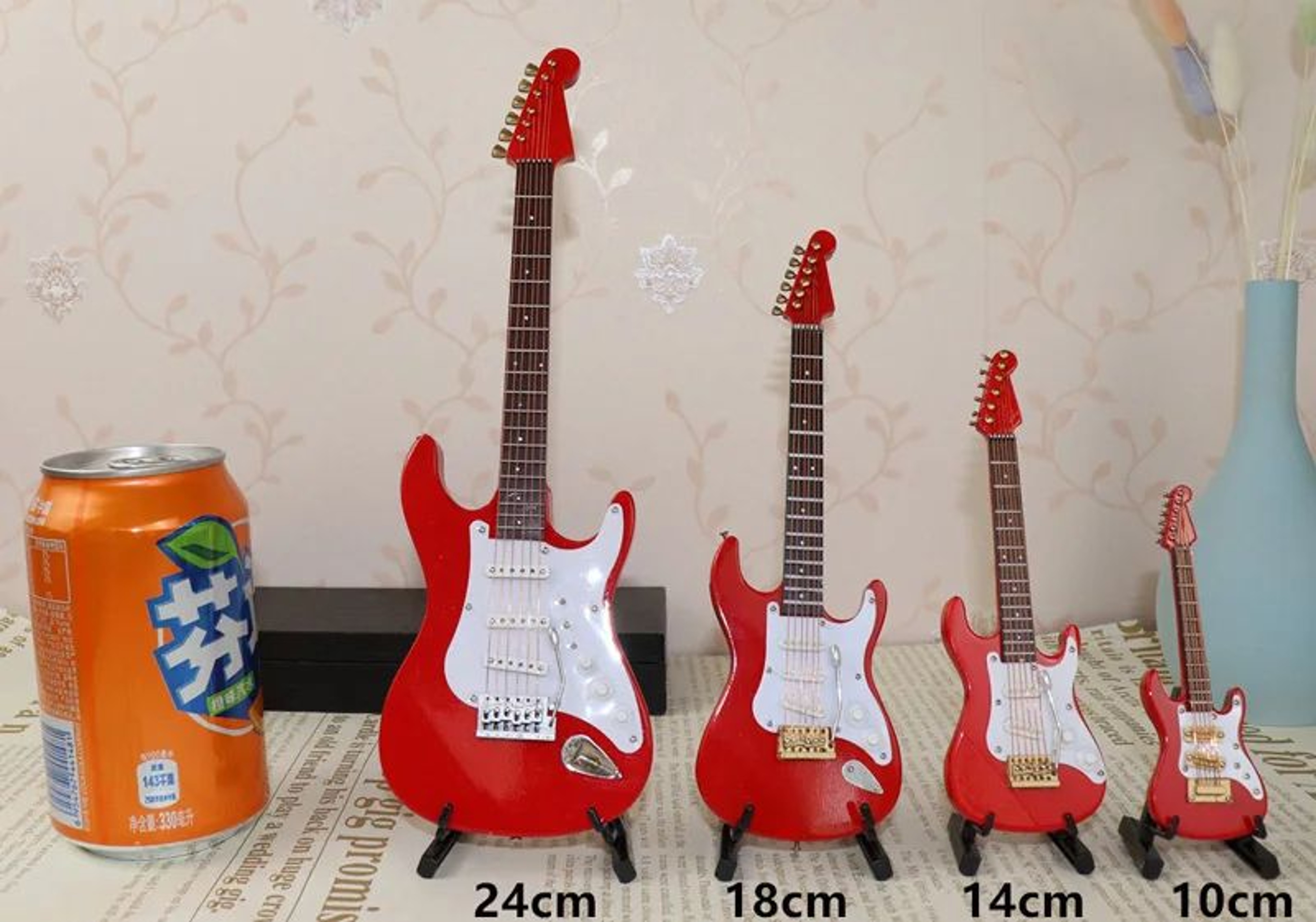 Mini Wooden Electric Guitar Decor 7
