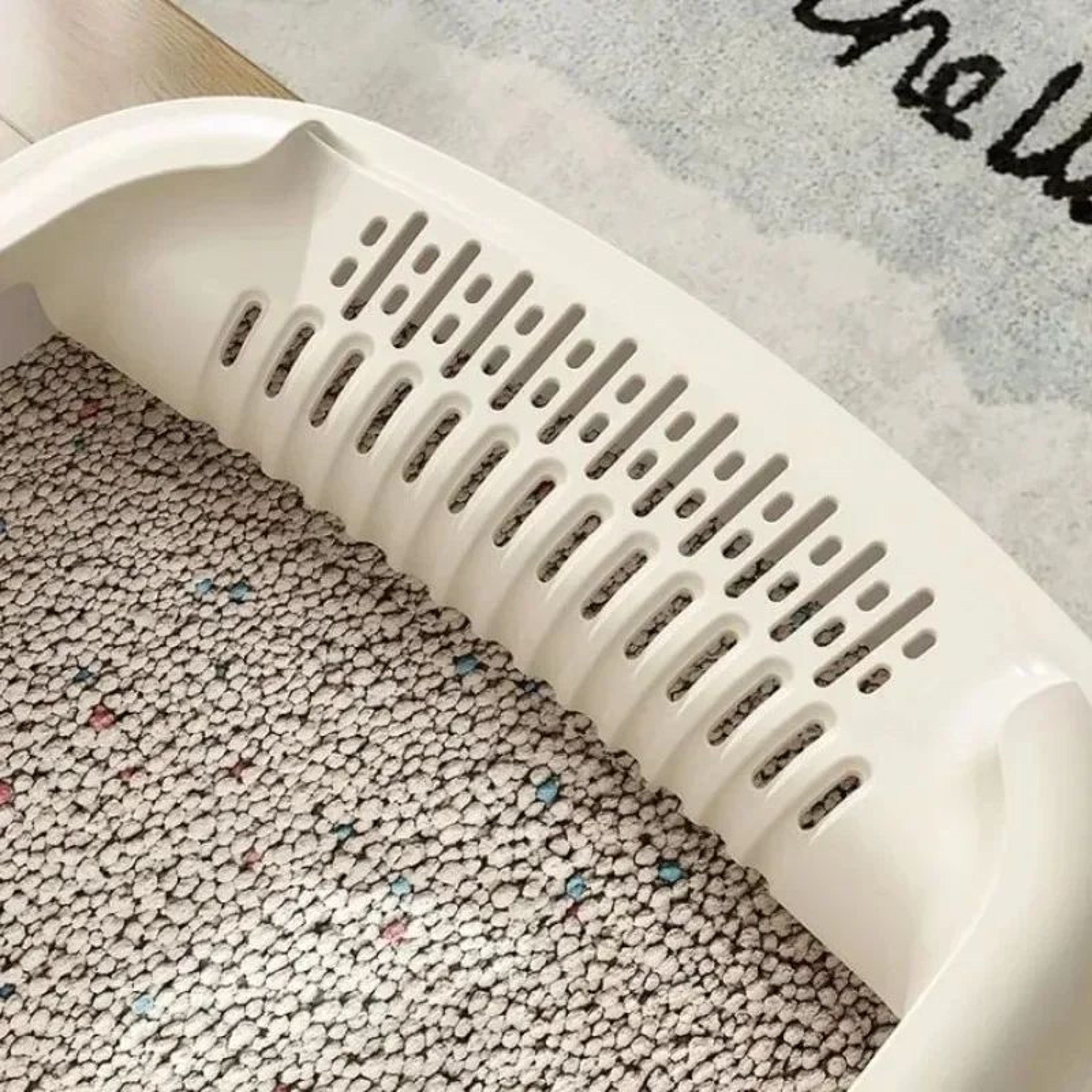 Anti Splash Small Cat Litter Box 4