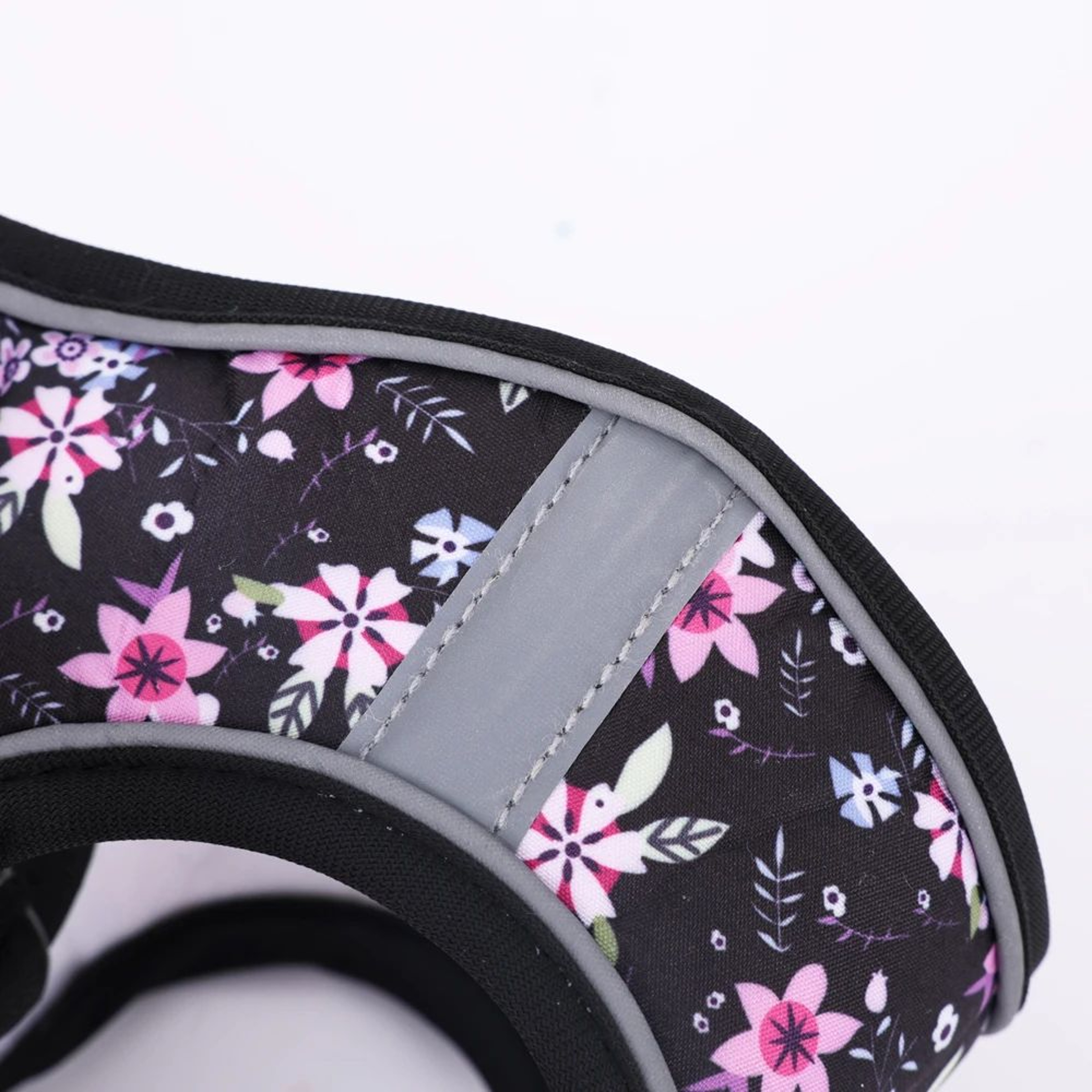 Adjustable Soft Pet Harness And Leash Set For Small Dogs And Cats 8