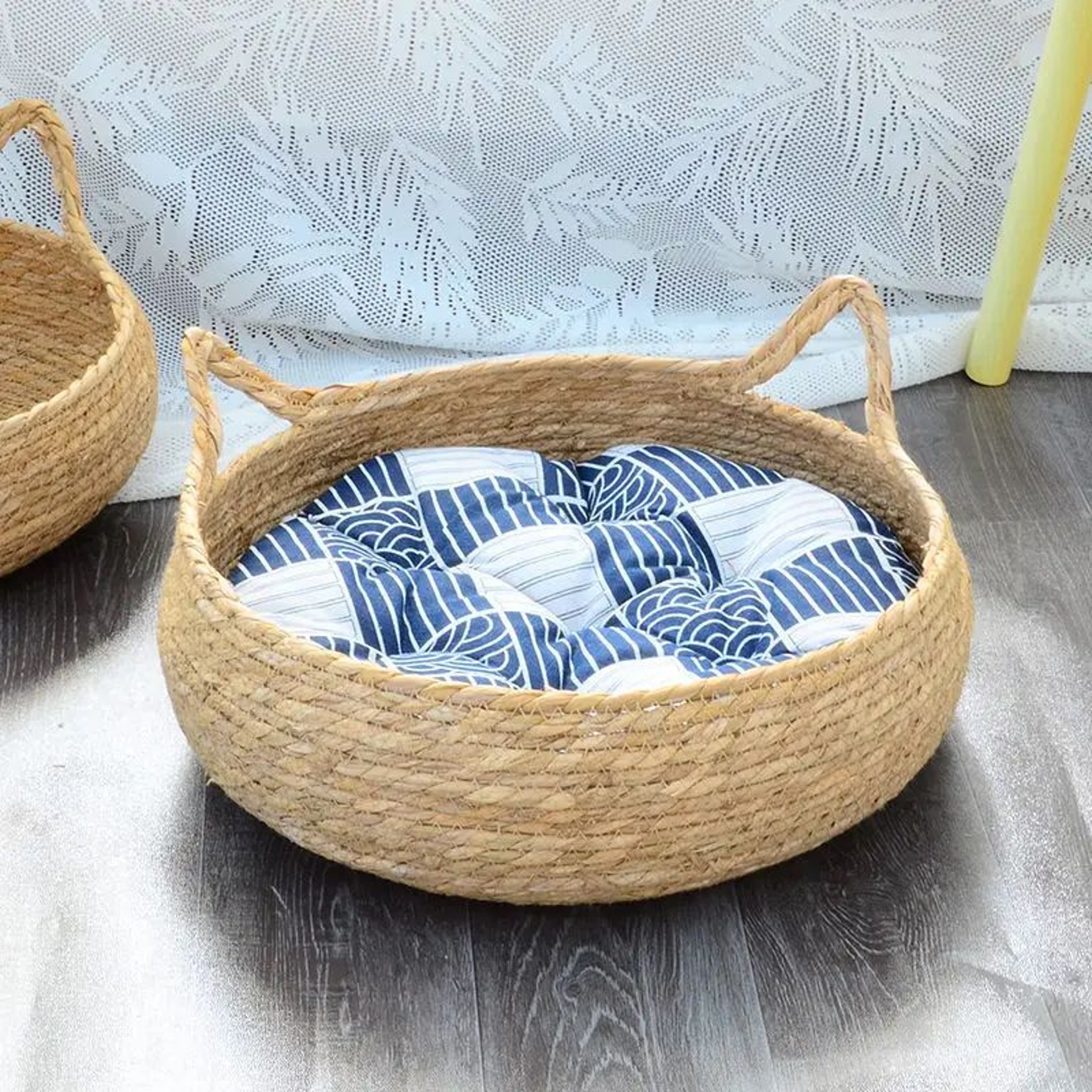 Rattan Woven Cat Basket Bed With Soft Cushion 2