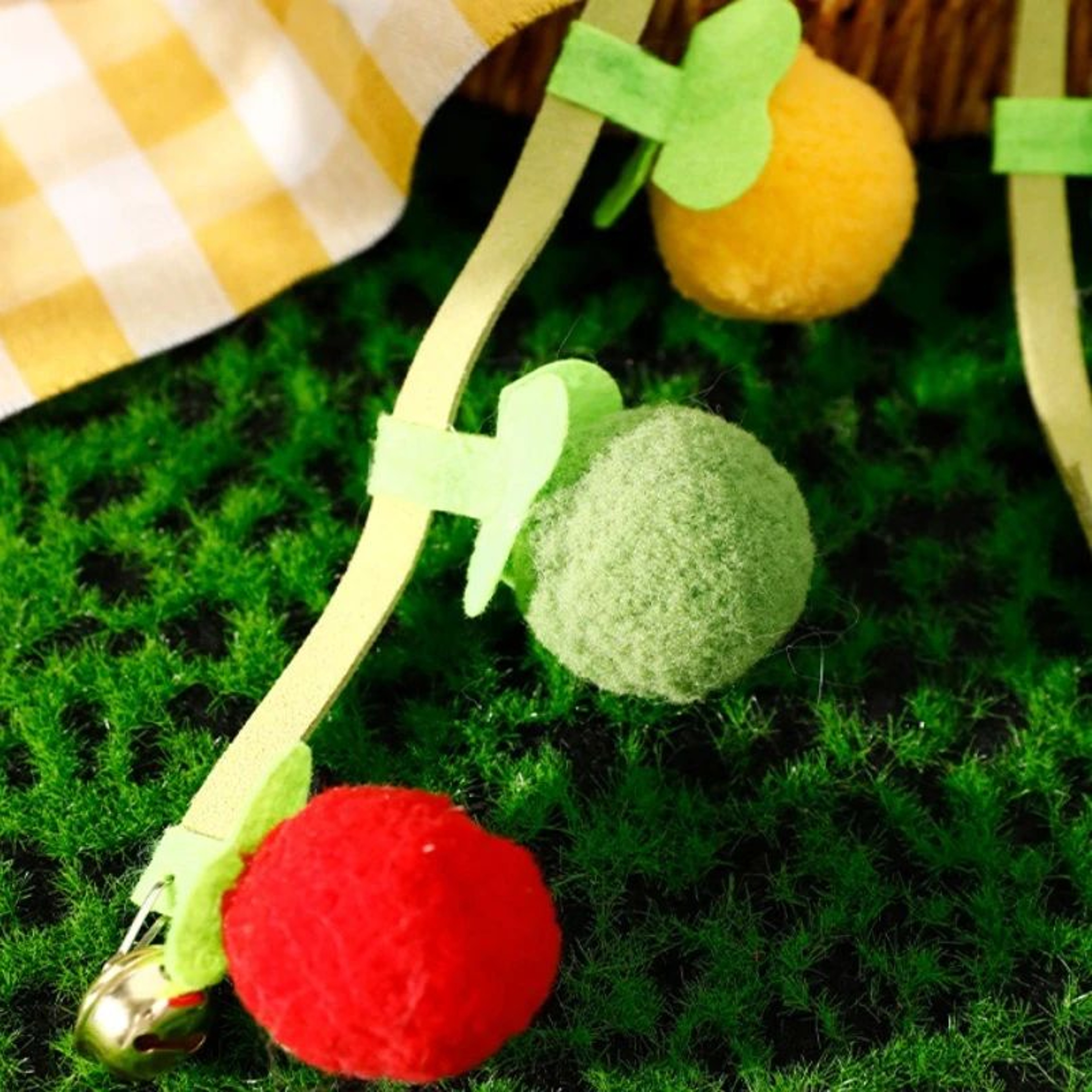 Interactive Hanging Felt Cat Teaser Toy With Bell 5