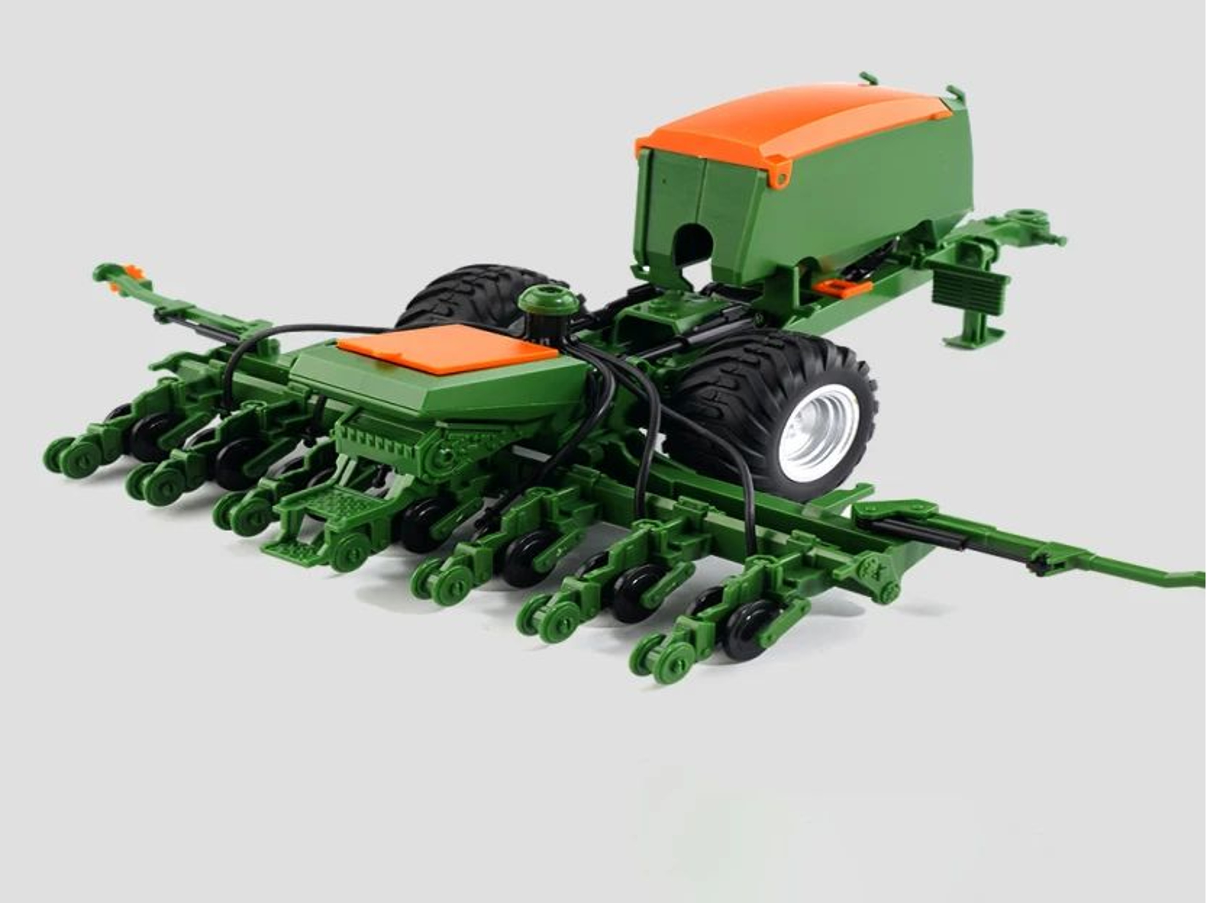 24G RC Farm Tractor And Trailer Toy Set 8