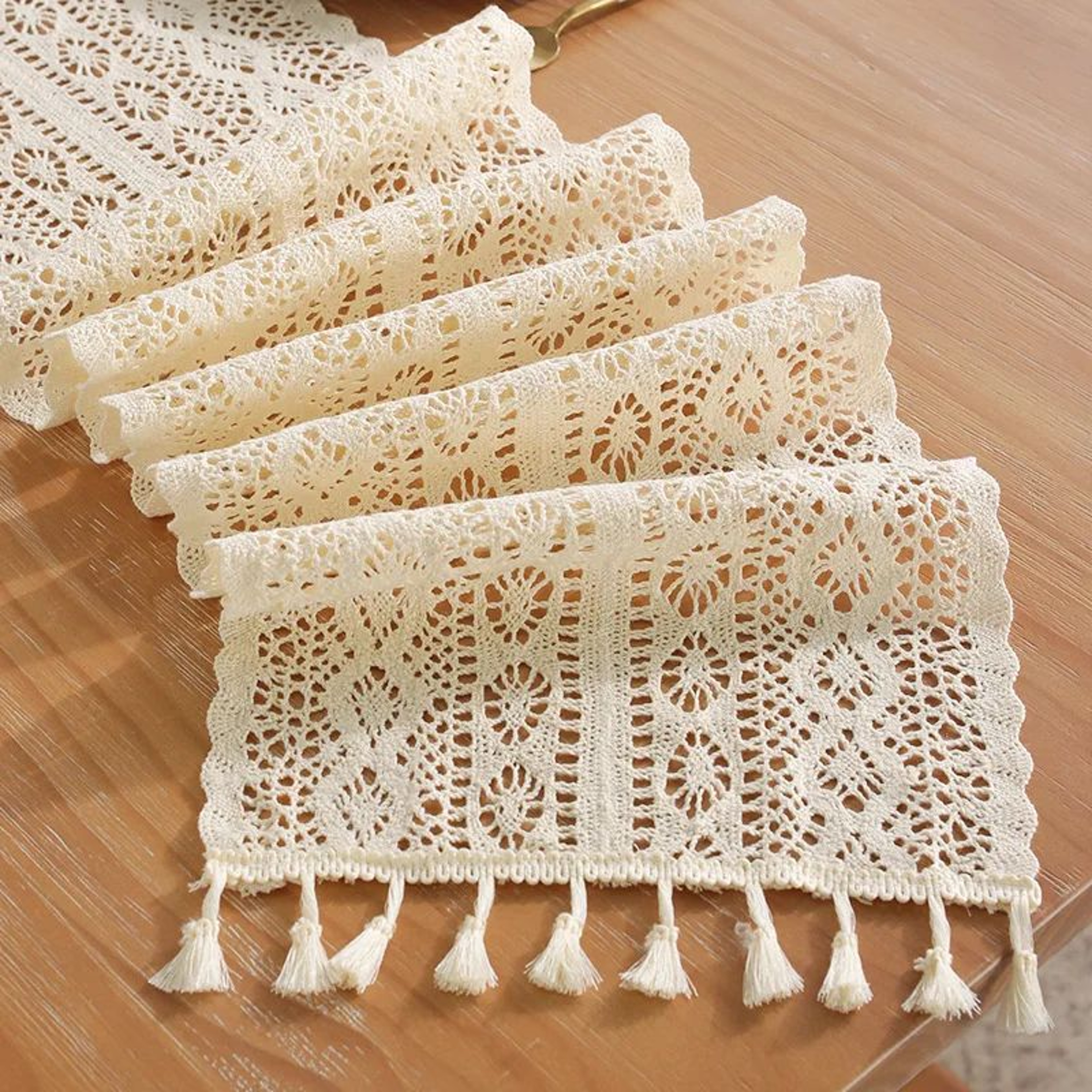 Vintage Beige Crochet Lace Table Runner With Tasselsl 0