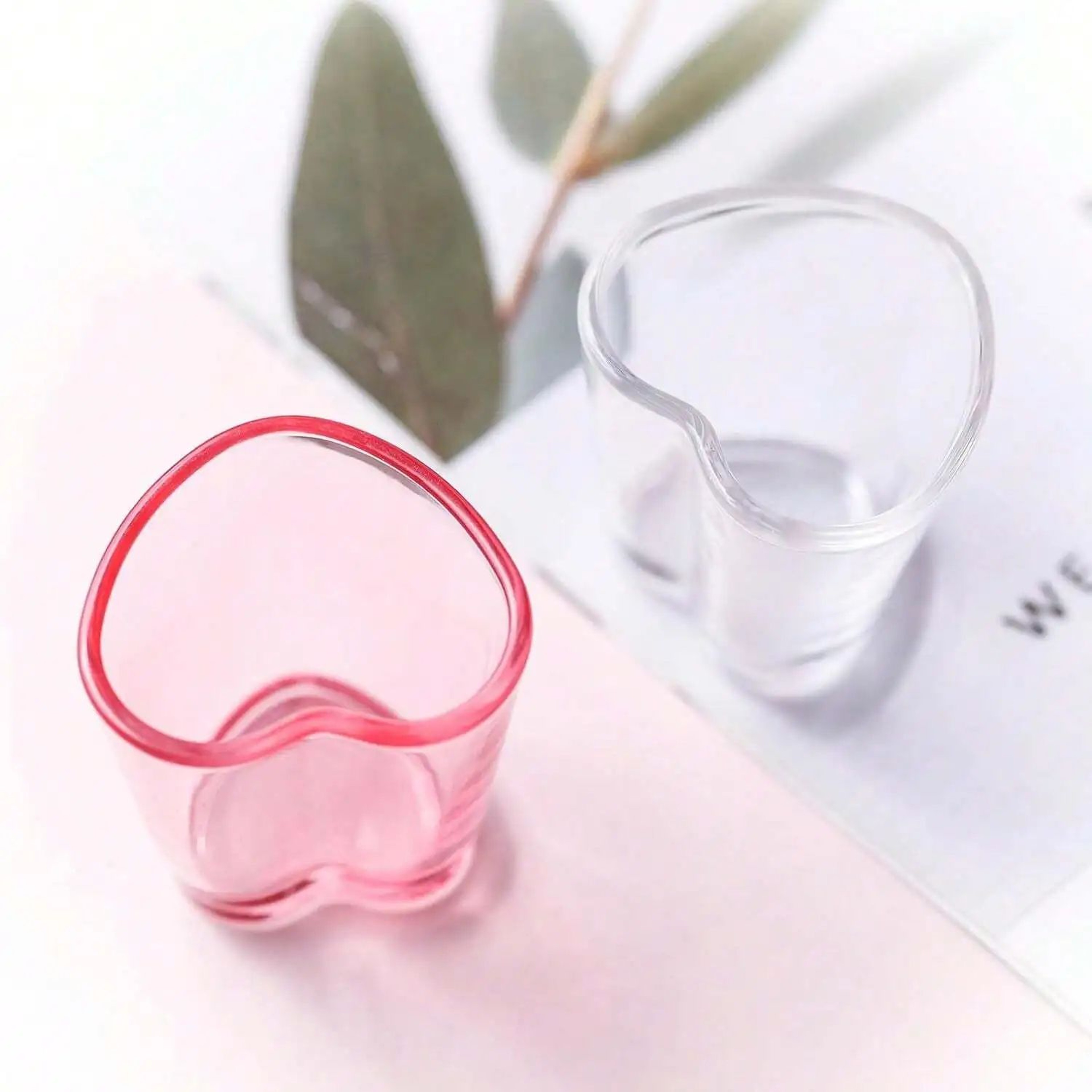 6 Piece Heart Shaped Acrylic Shot Glass Set 3