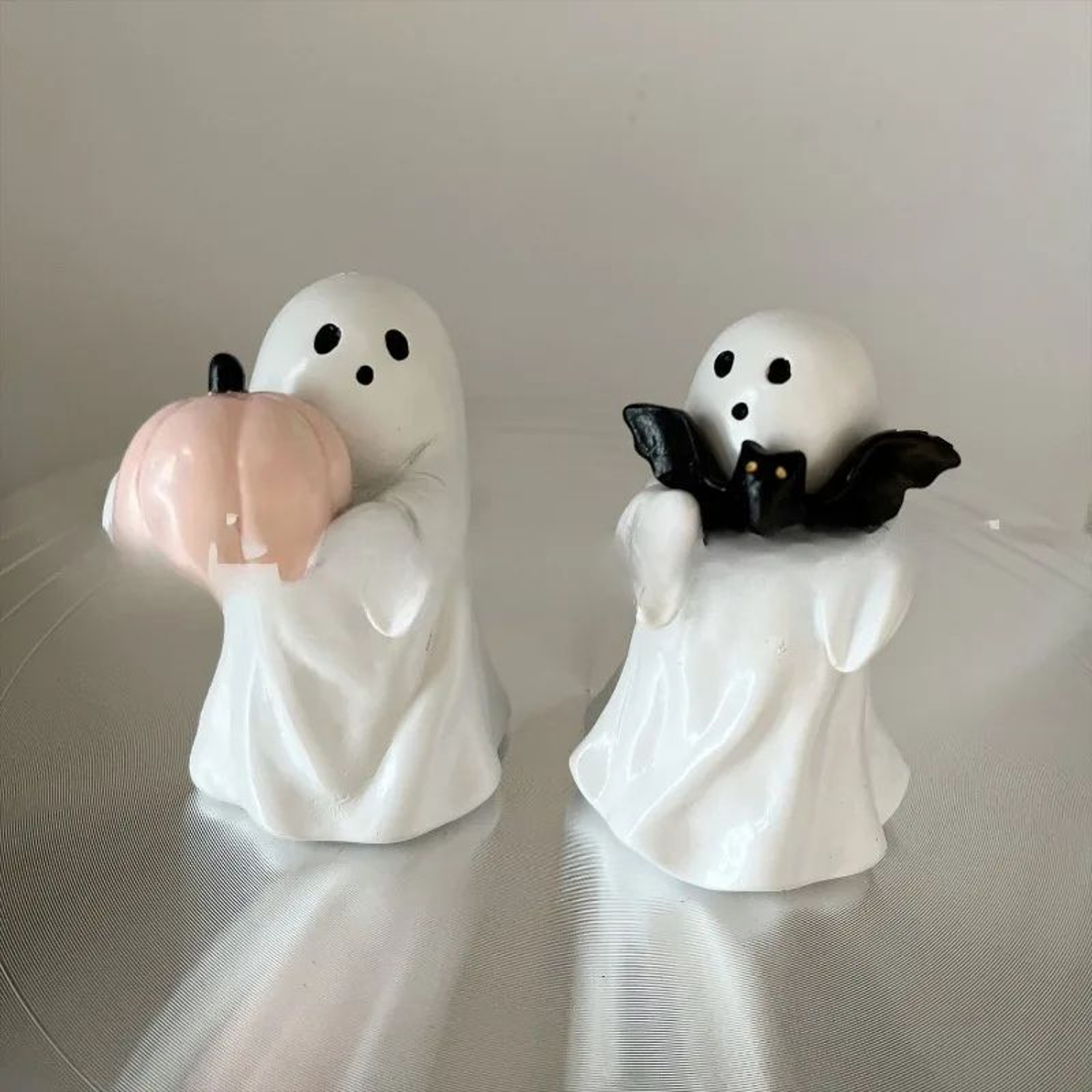 Cute Ceramic Ghost With Pink Pumpkin Halloween Figurine 0