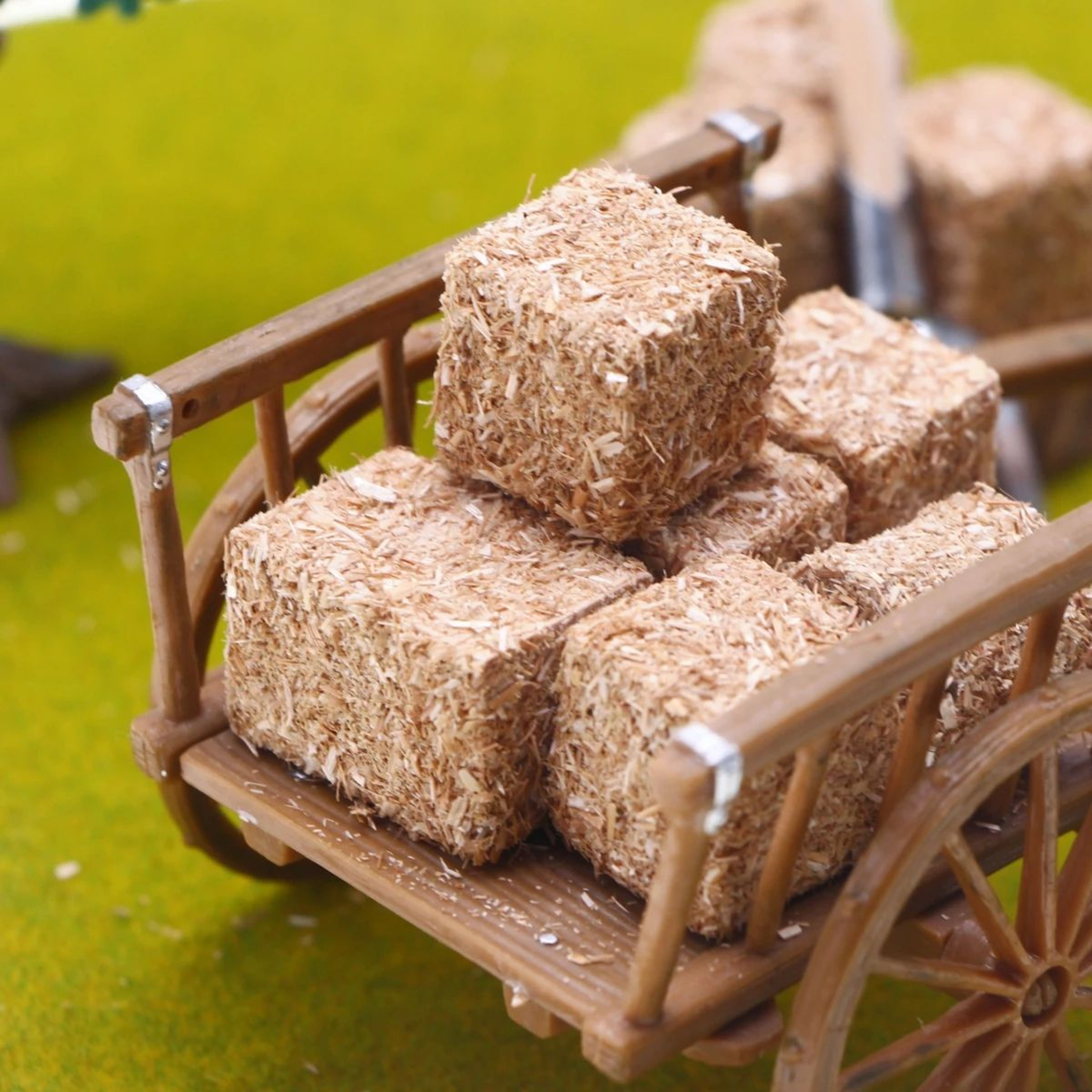 4 Piece Mini Natural Hay Bale Decor Set 5