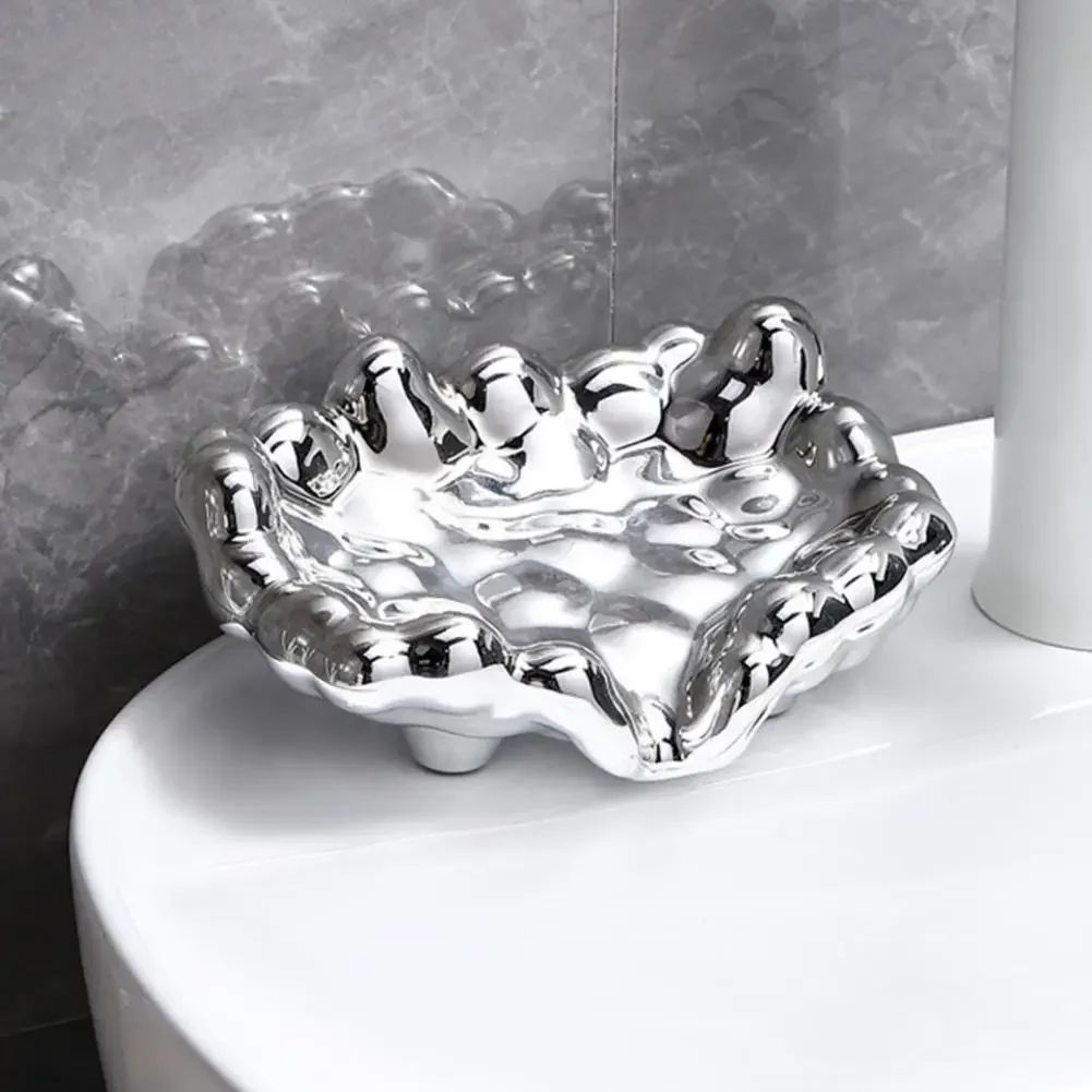Quick Drain Modern Soap Dish 1