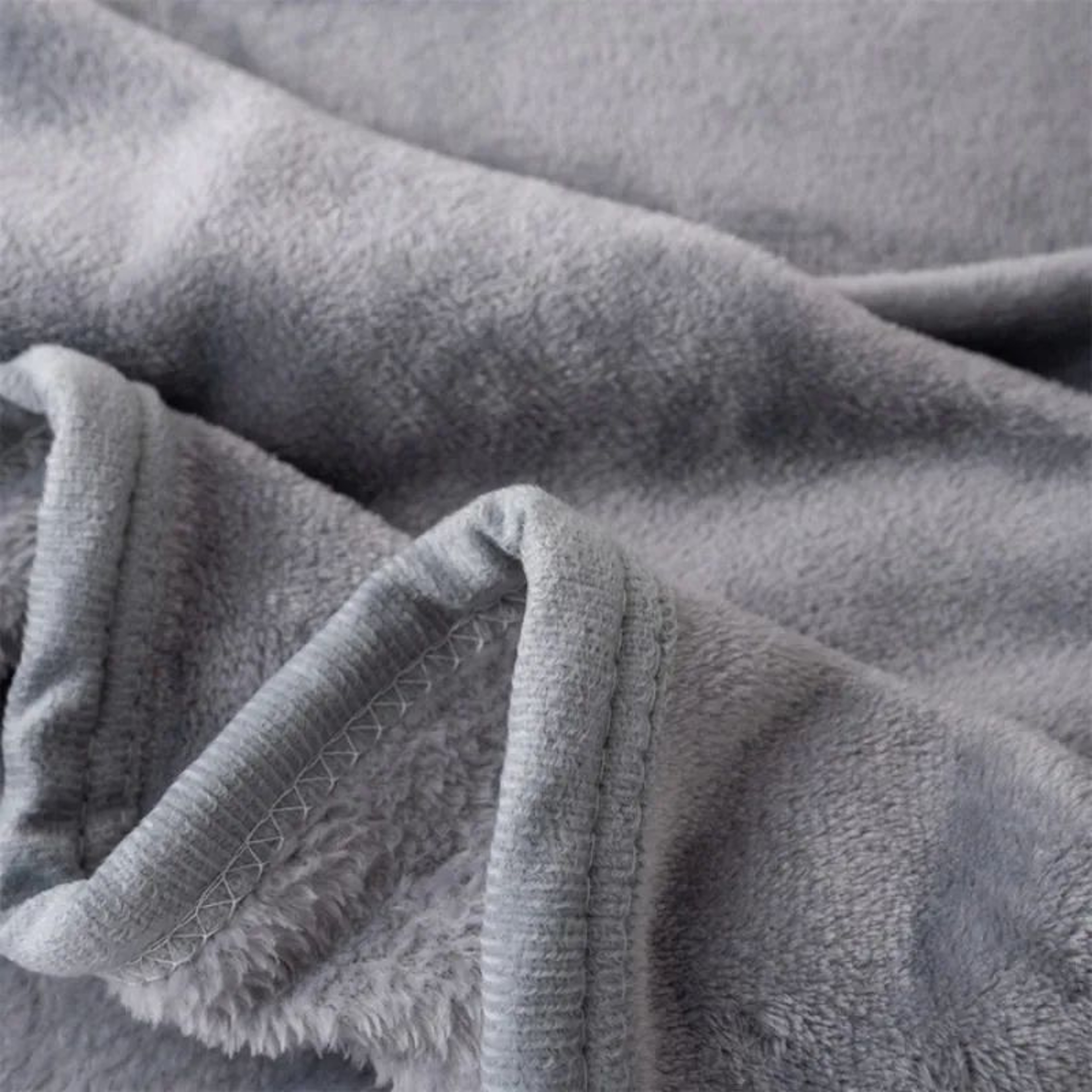 Extra Soft Flannel Throw Blanket For Sofa Bed And Travel 4