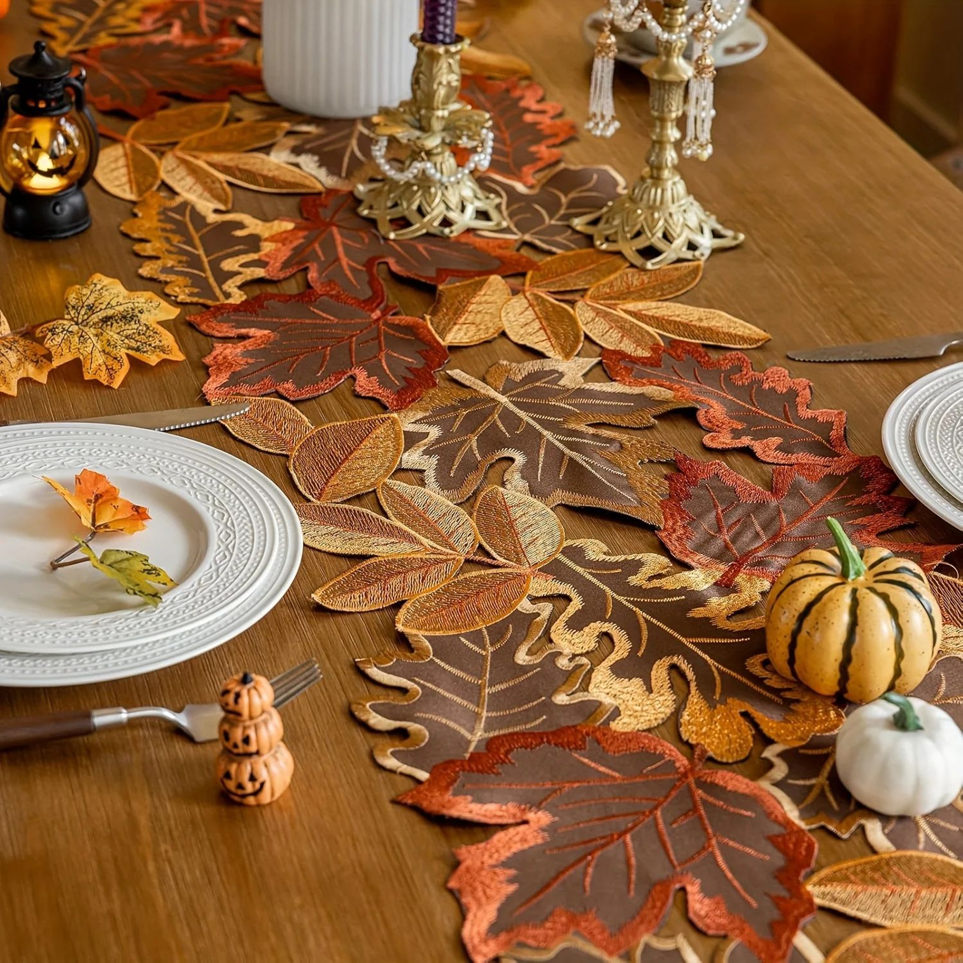 Autumn Maple Leaf Embroidered Table Runner For Thanksgiving 1