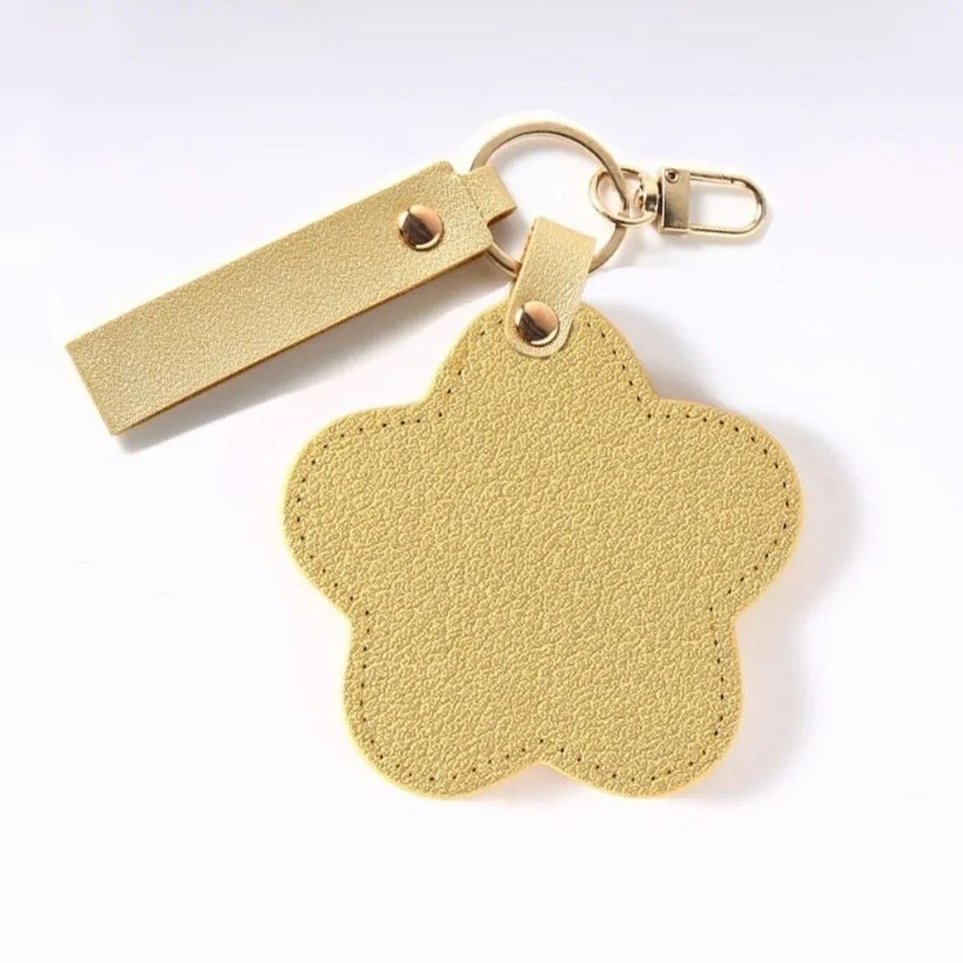 Star Shape Rotating Mini Mirror Bag And Keychain Pendant 15