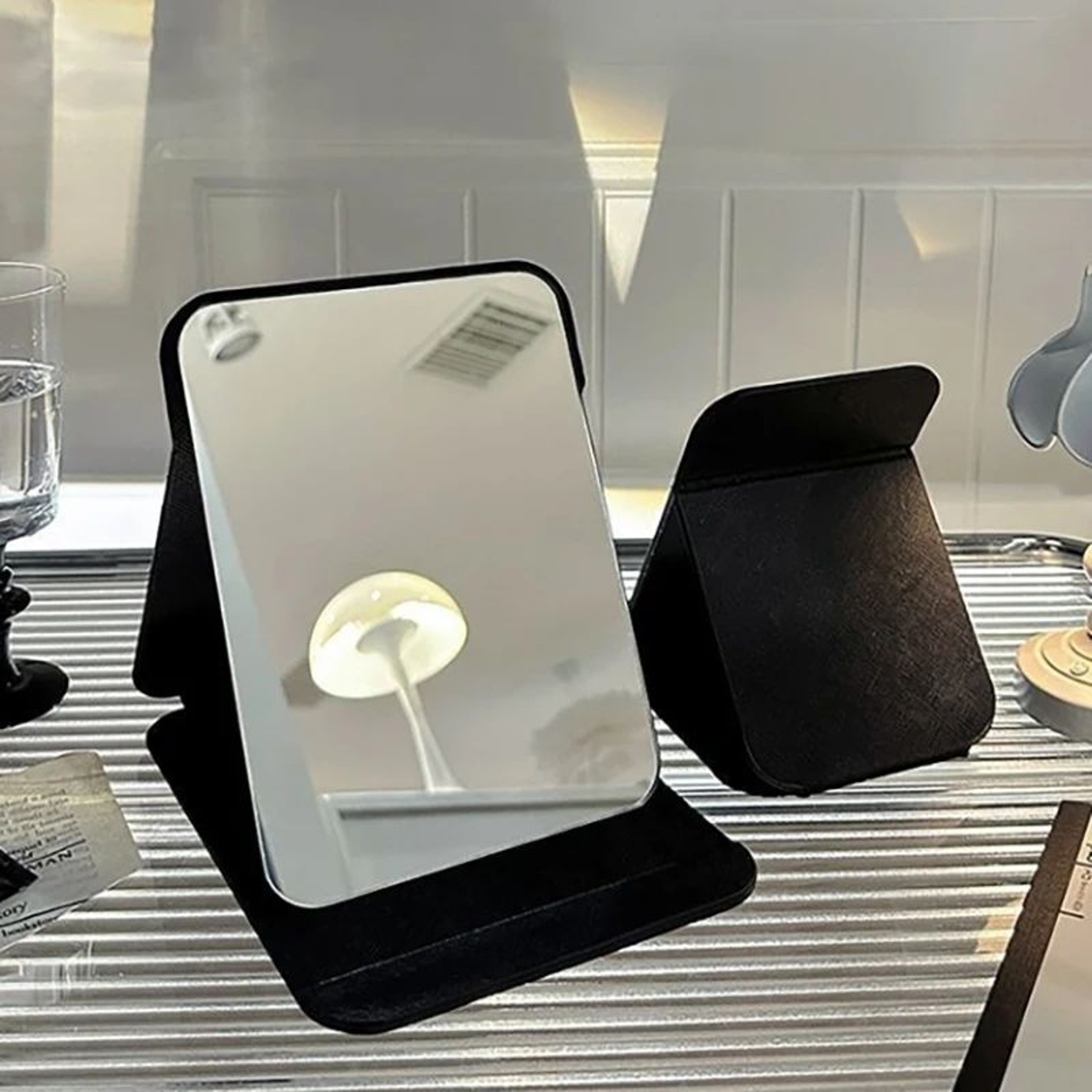 PU Leather Foldable Portable Desktop Makeup Mirror 2