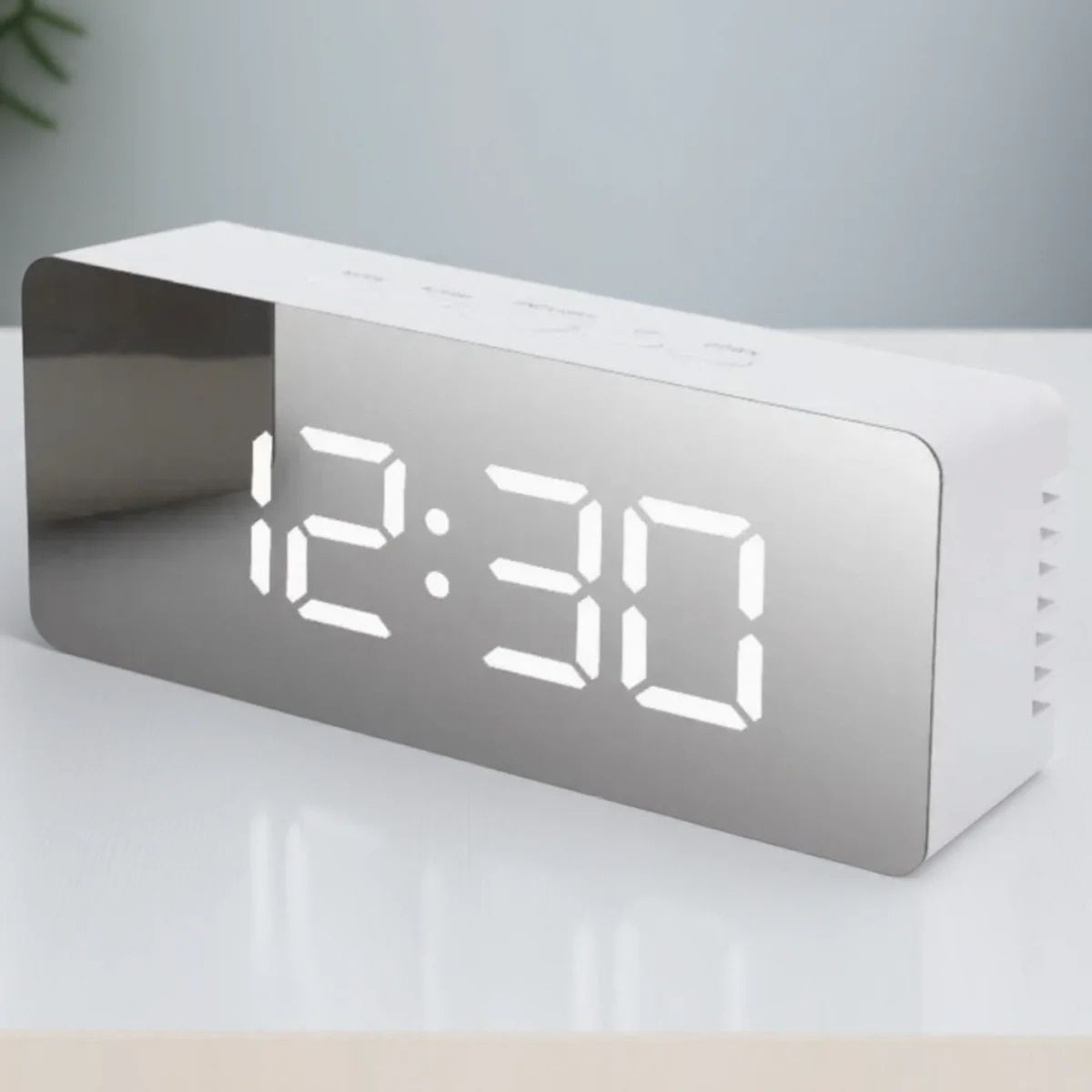 Mini LED Digital Alarm Clock With Backlight And Snooze 9
