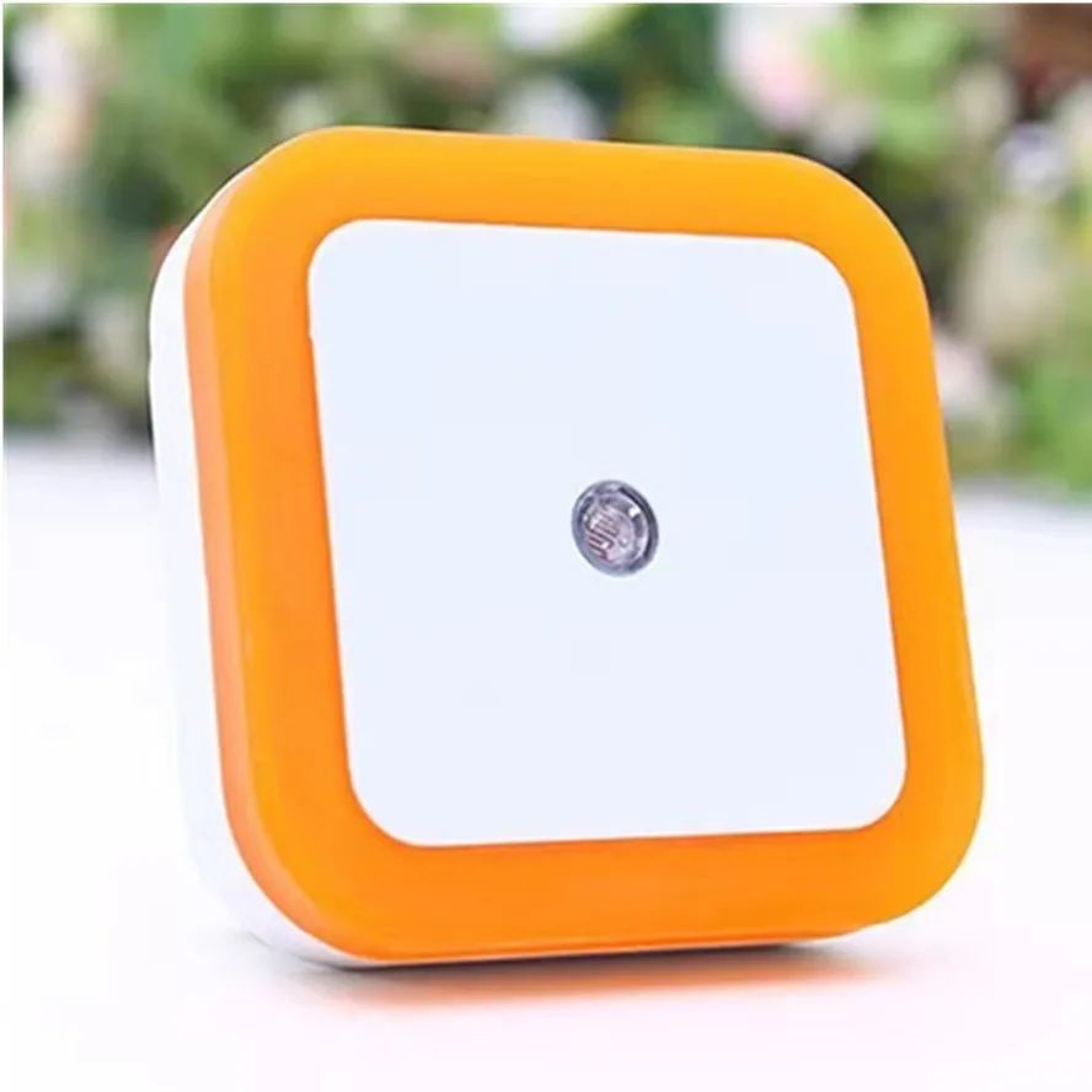 Mini Dusk To Dawn LED Plug In Night Light 8