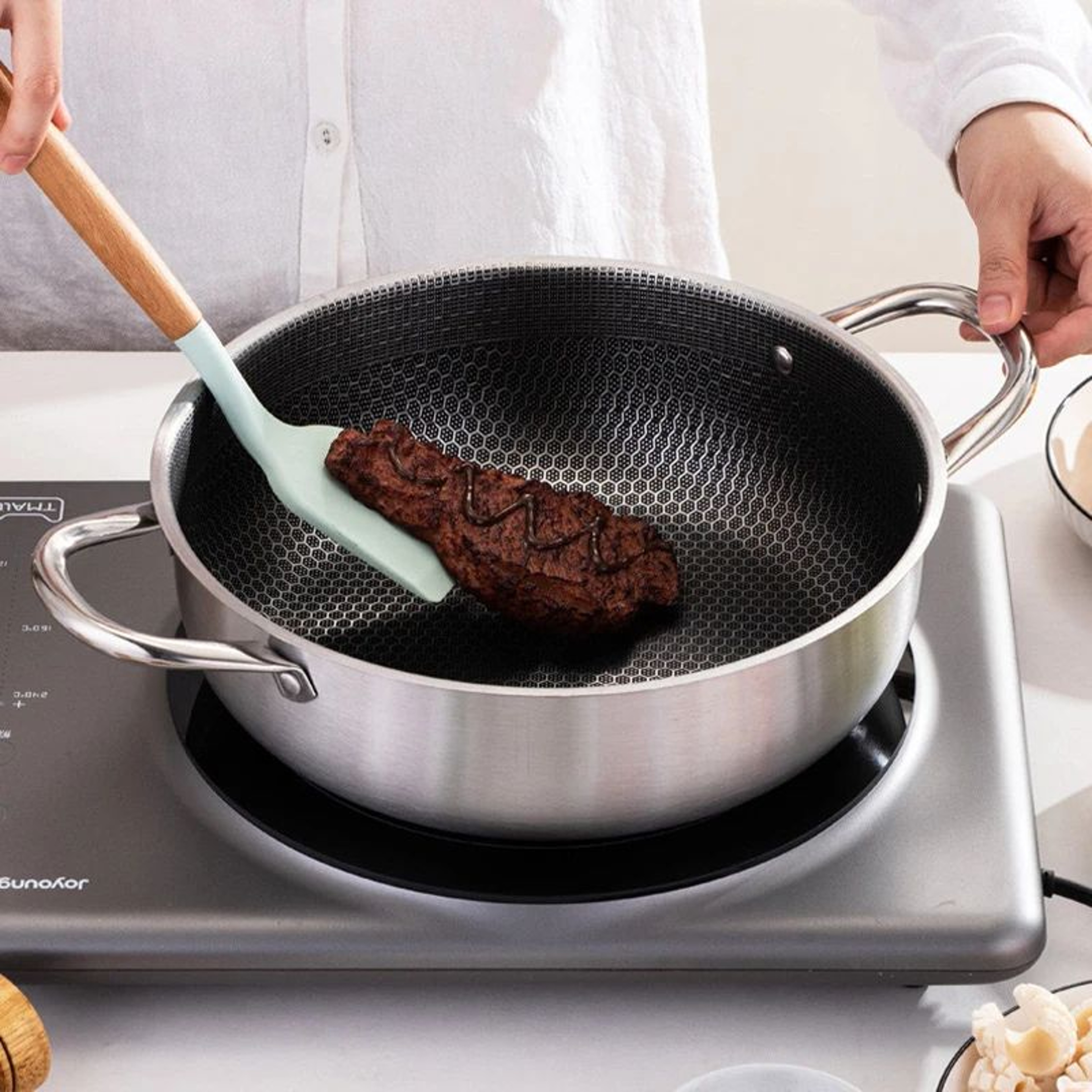 316 Stainless Steel Honeycomb Nonstick Frying Pan 3