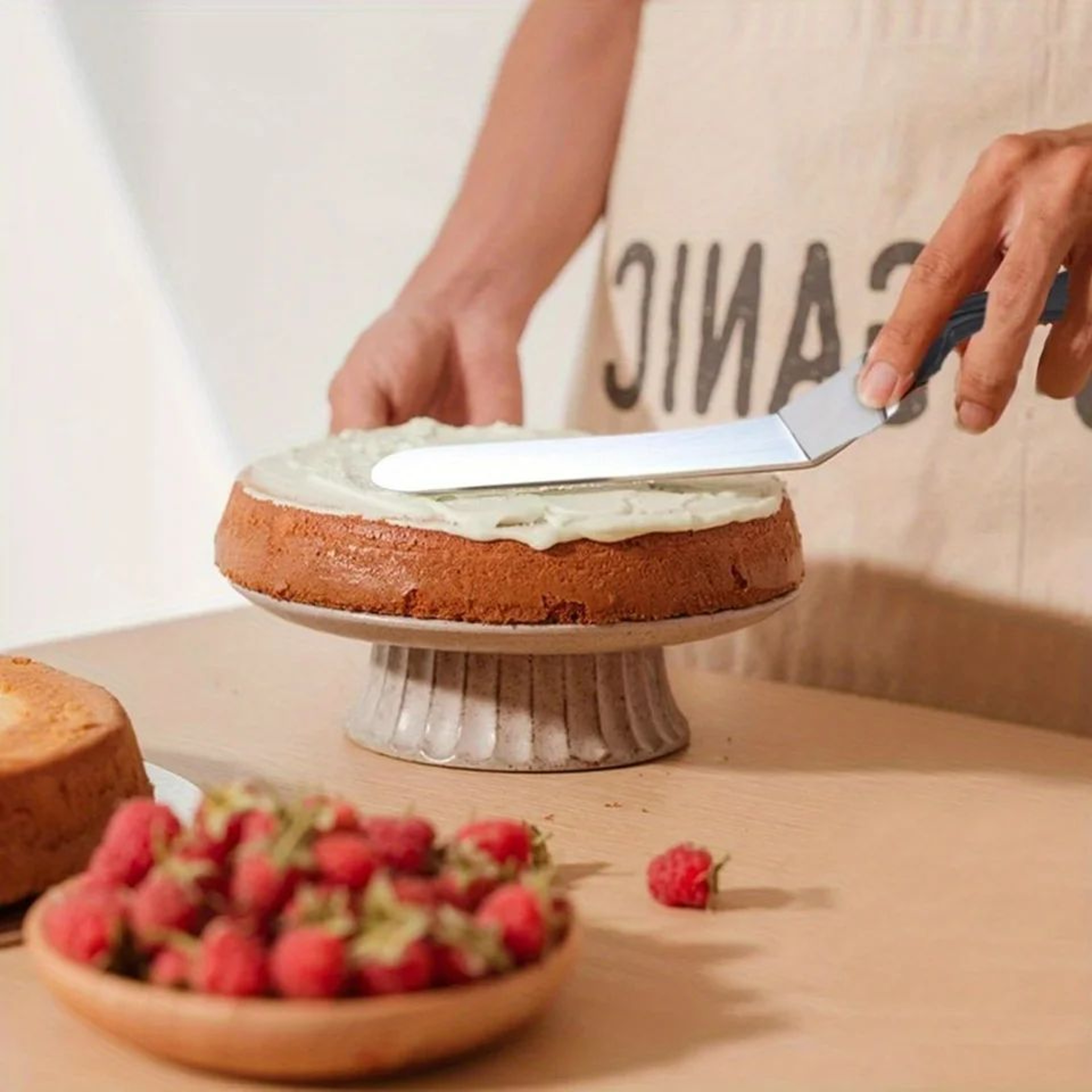 Stainless Steel Angled Icing Spatula For Cake Decorating And Baking 3