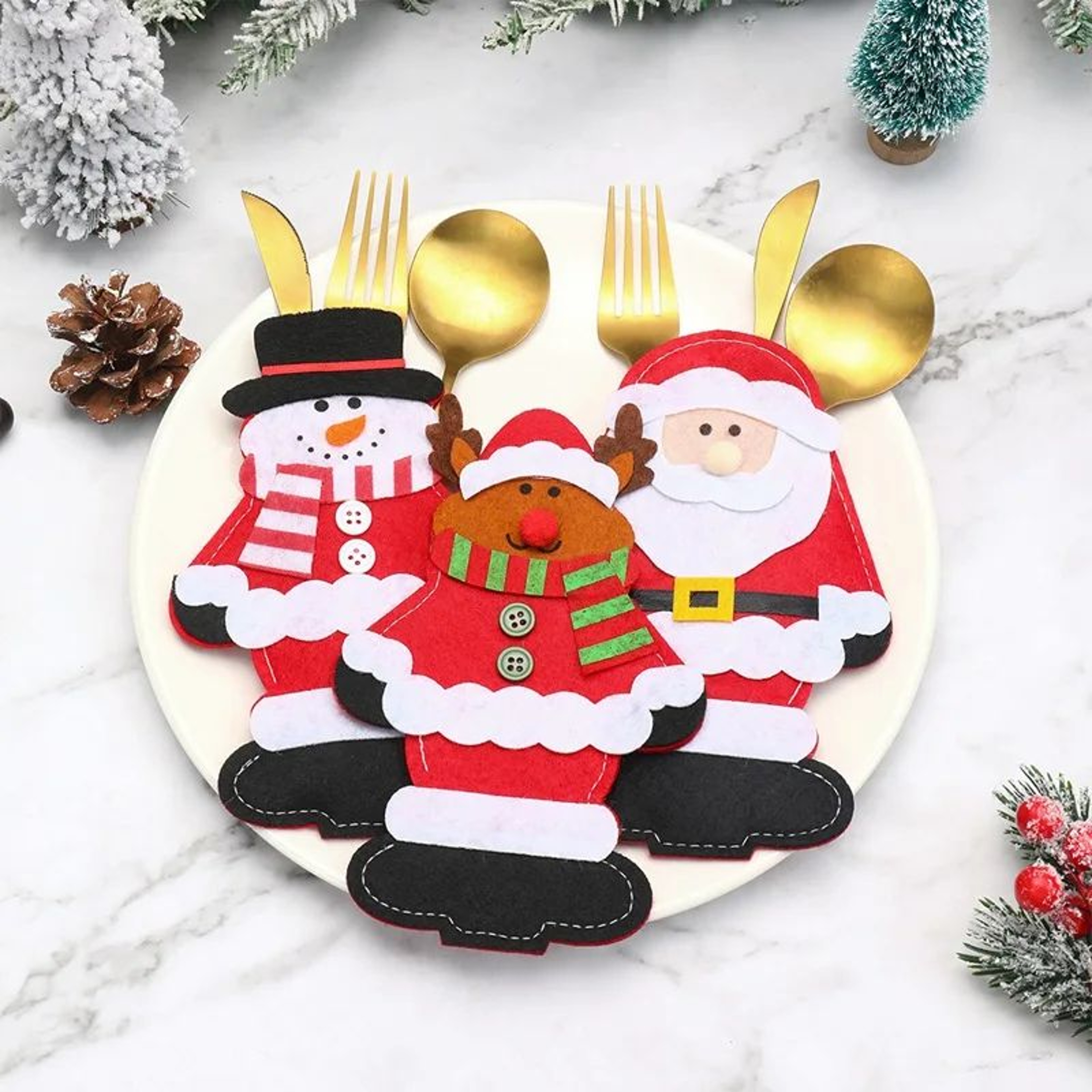 Festive Christmas Cutlery Holders For Holiday Table Decor 11