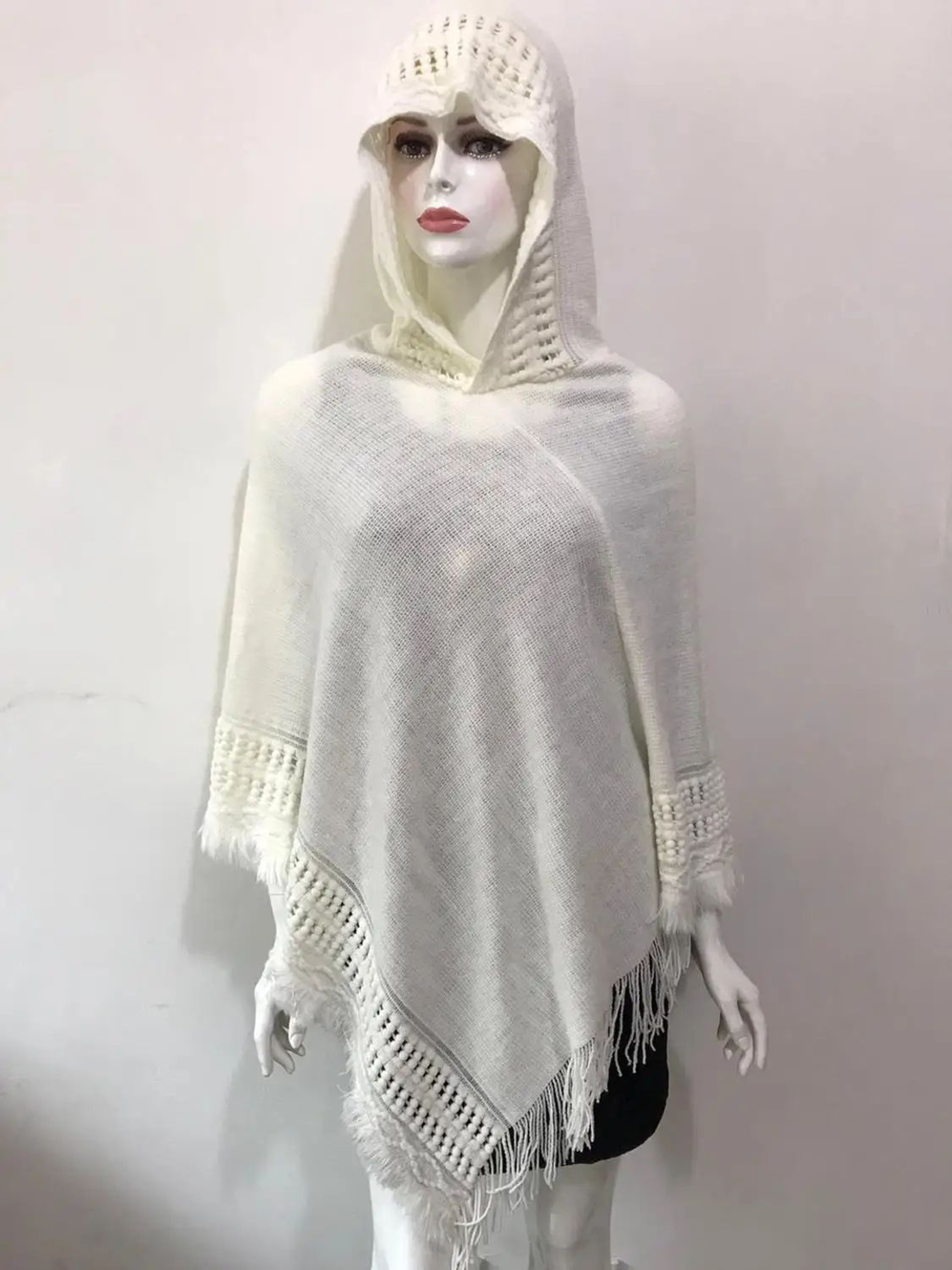 Women Bohemian Diagonal Stripe Poncho With Tassel Fringe 9