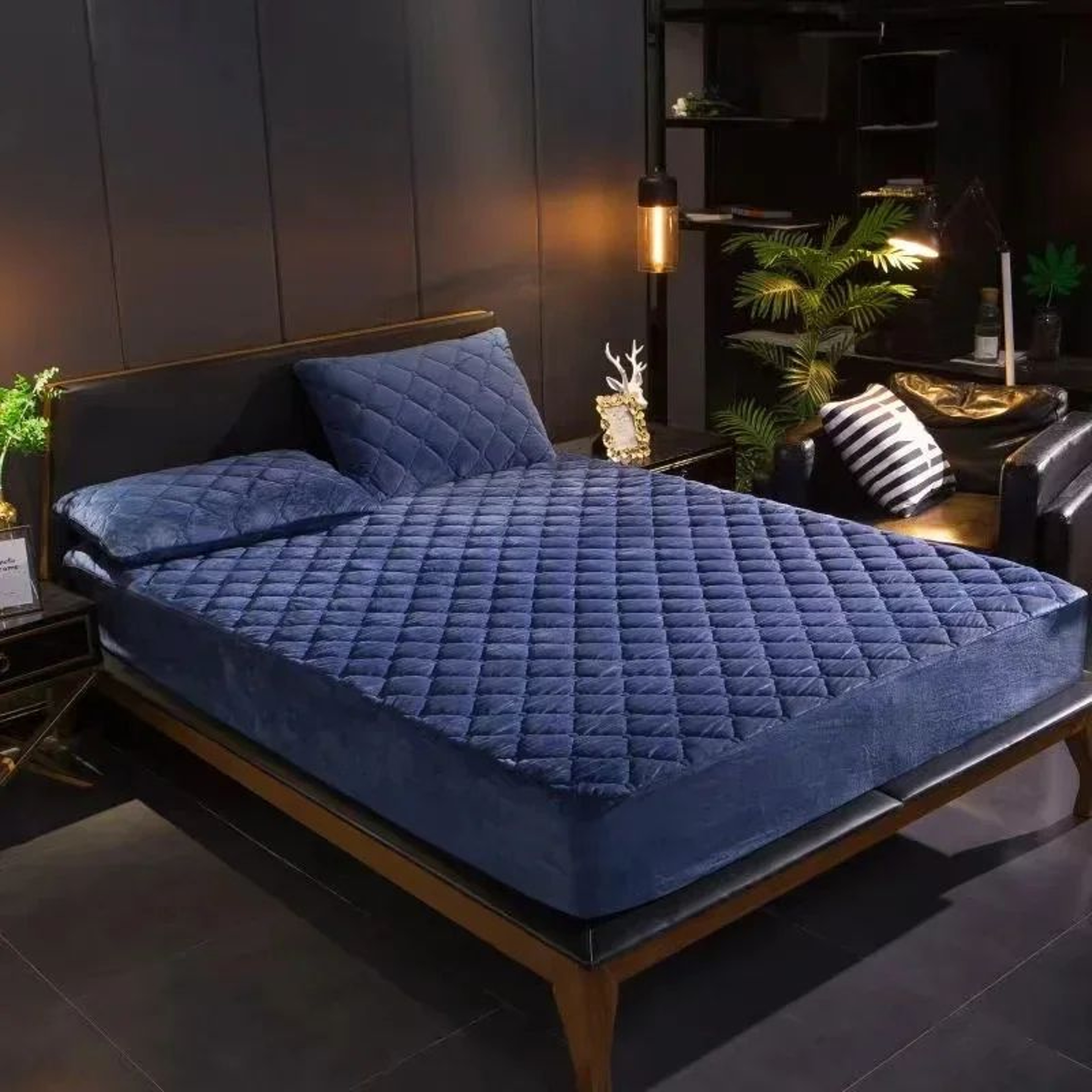 Soft Crystal Velvet Quilted Fitted Mattress Cover For Cozy Bedding 2